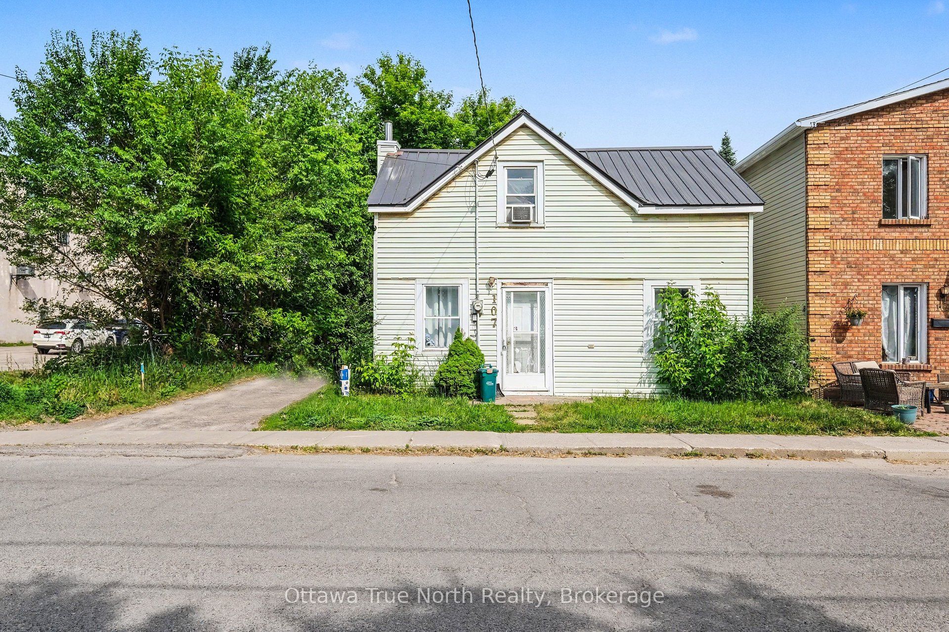 107 E Oxford Street E, North Grenville, On K0g 1j0