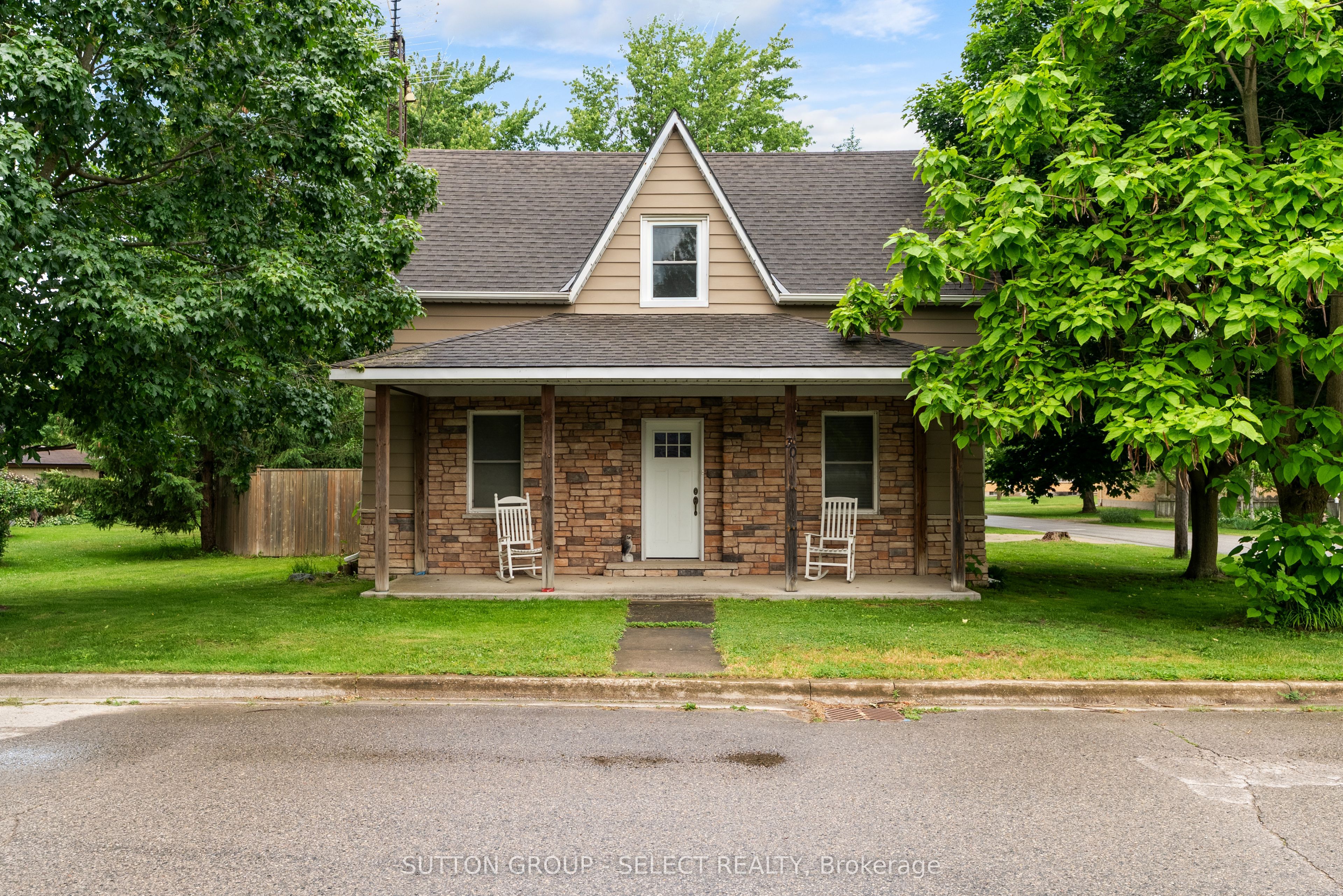 30 Argyle Street, Lambton Shores, On N0n 1j0