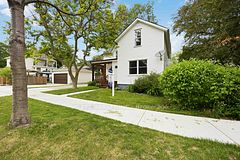 112 Essex Street, Sarnia, On N7t 4r7