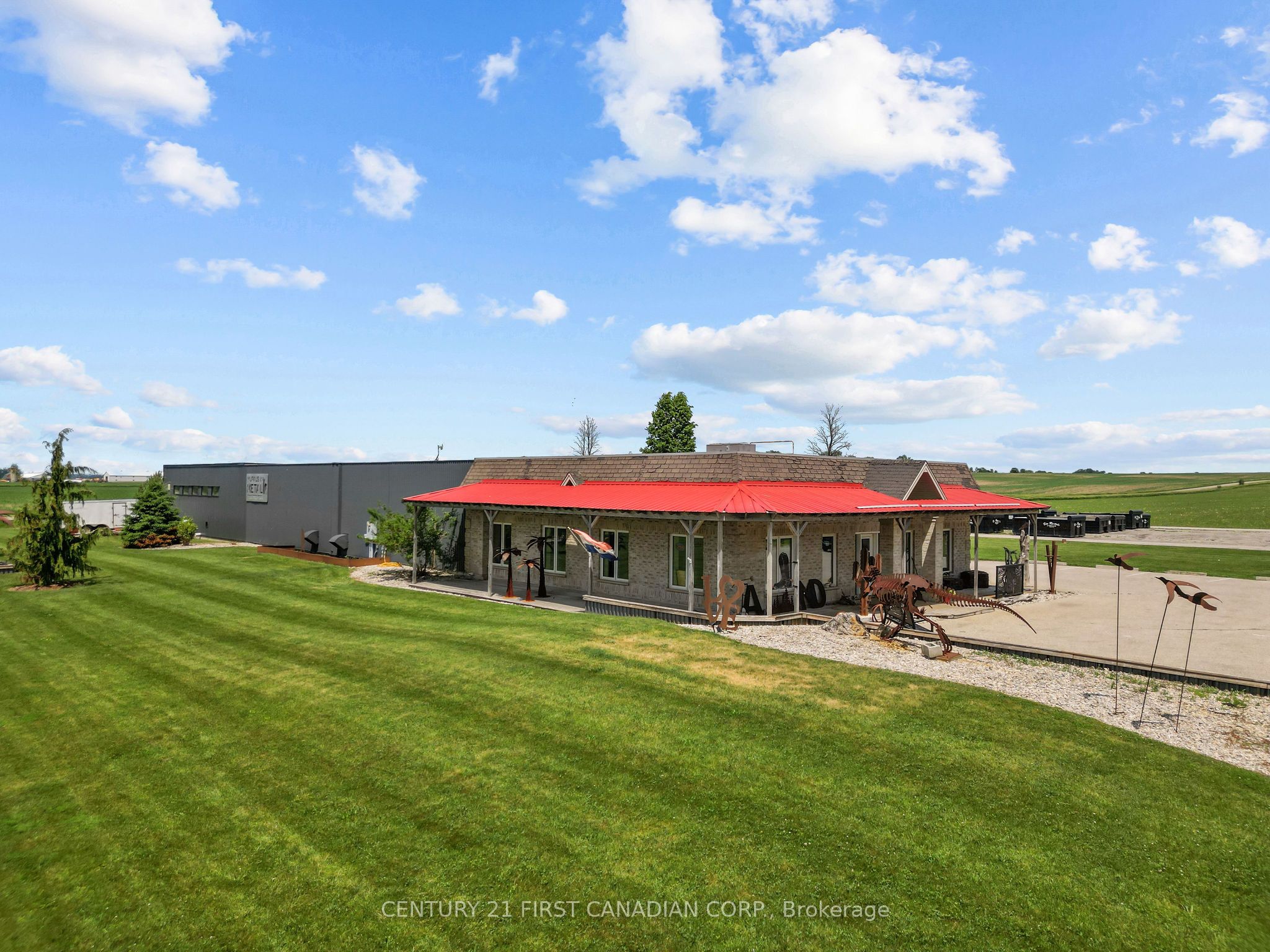 5611 Mcgillivray Drive, Lucan Biddulph, On N0m 2j0