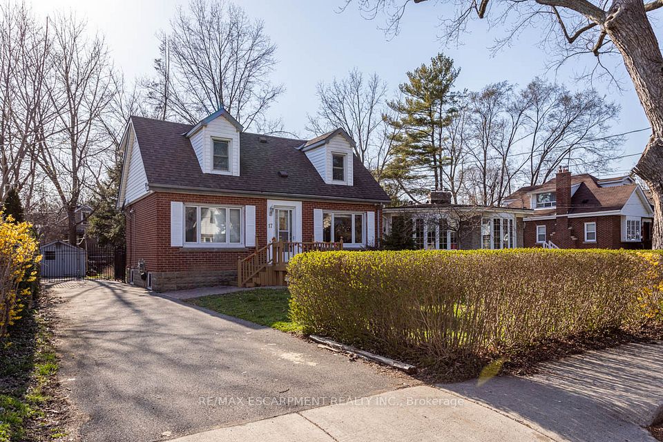 17 Thorndale Street N, Hamilton, On L8s 3k5