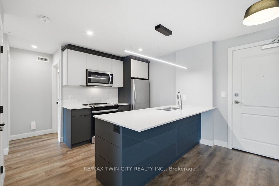 34 Norman Street 108, Brantford, On N3r 2y1
