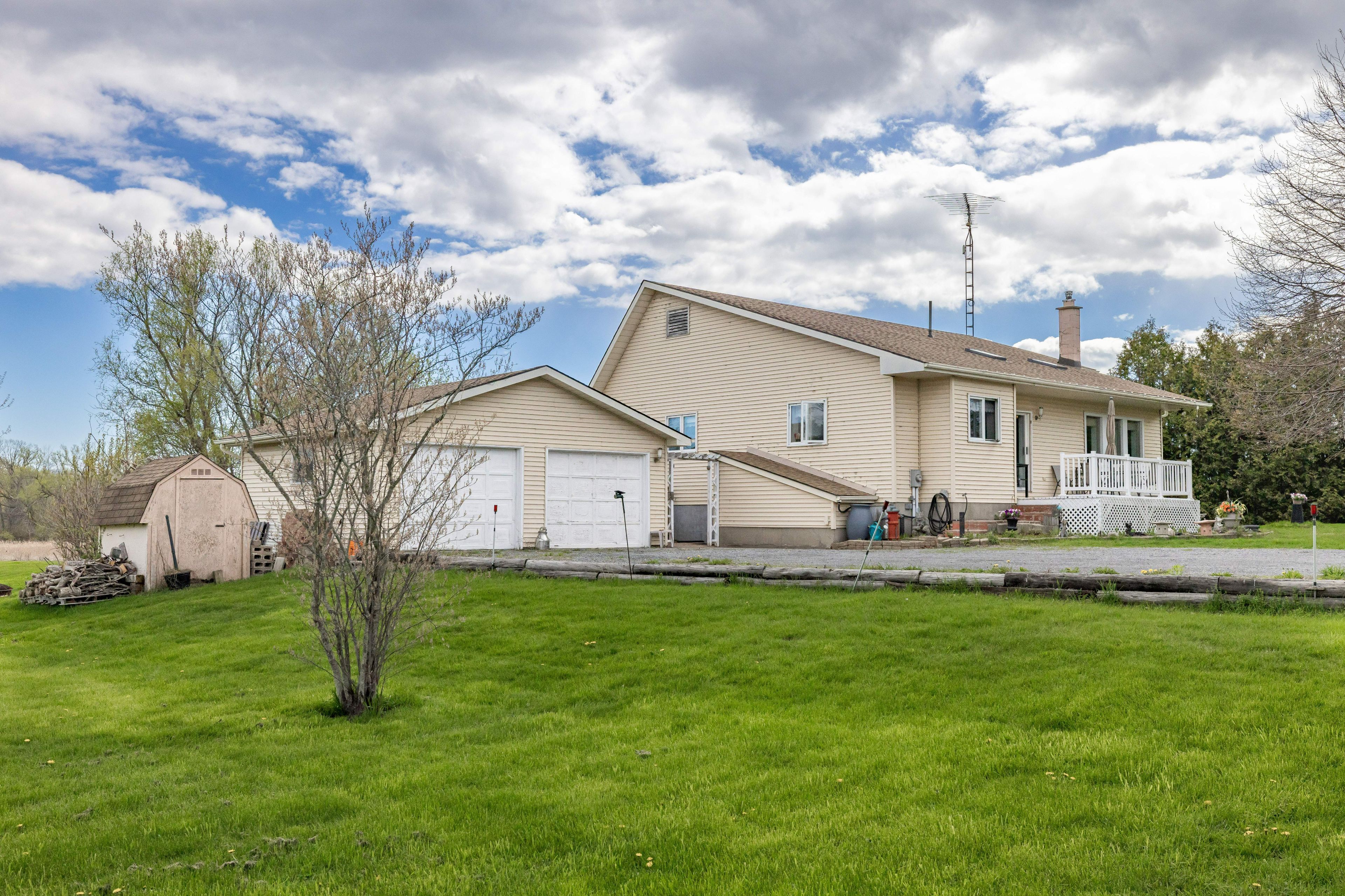706 Spithead Road, Frontenac Islands, On K7g 2v6