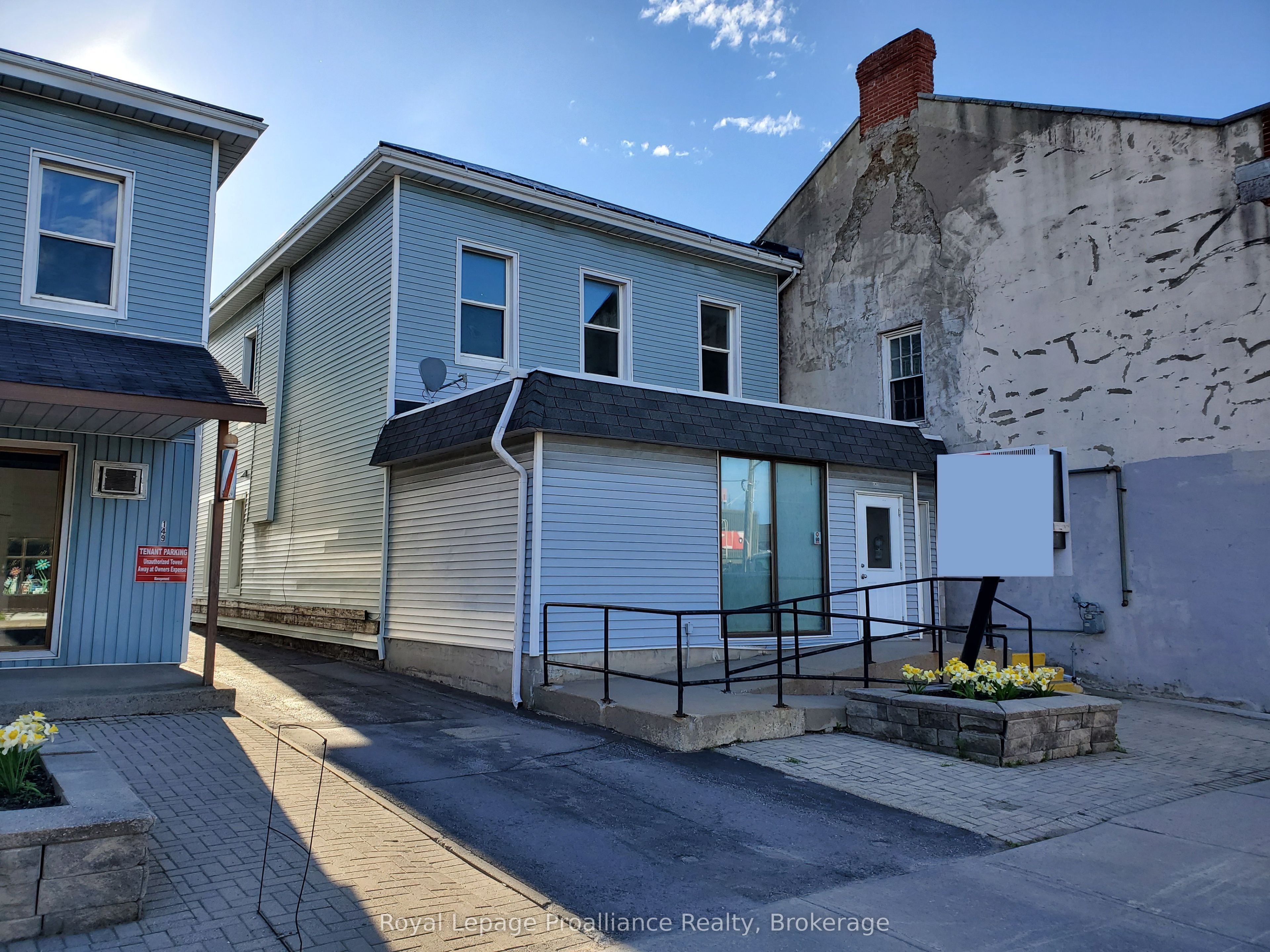 147 Pinnacle Street, Belleville, On K8n 3a5