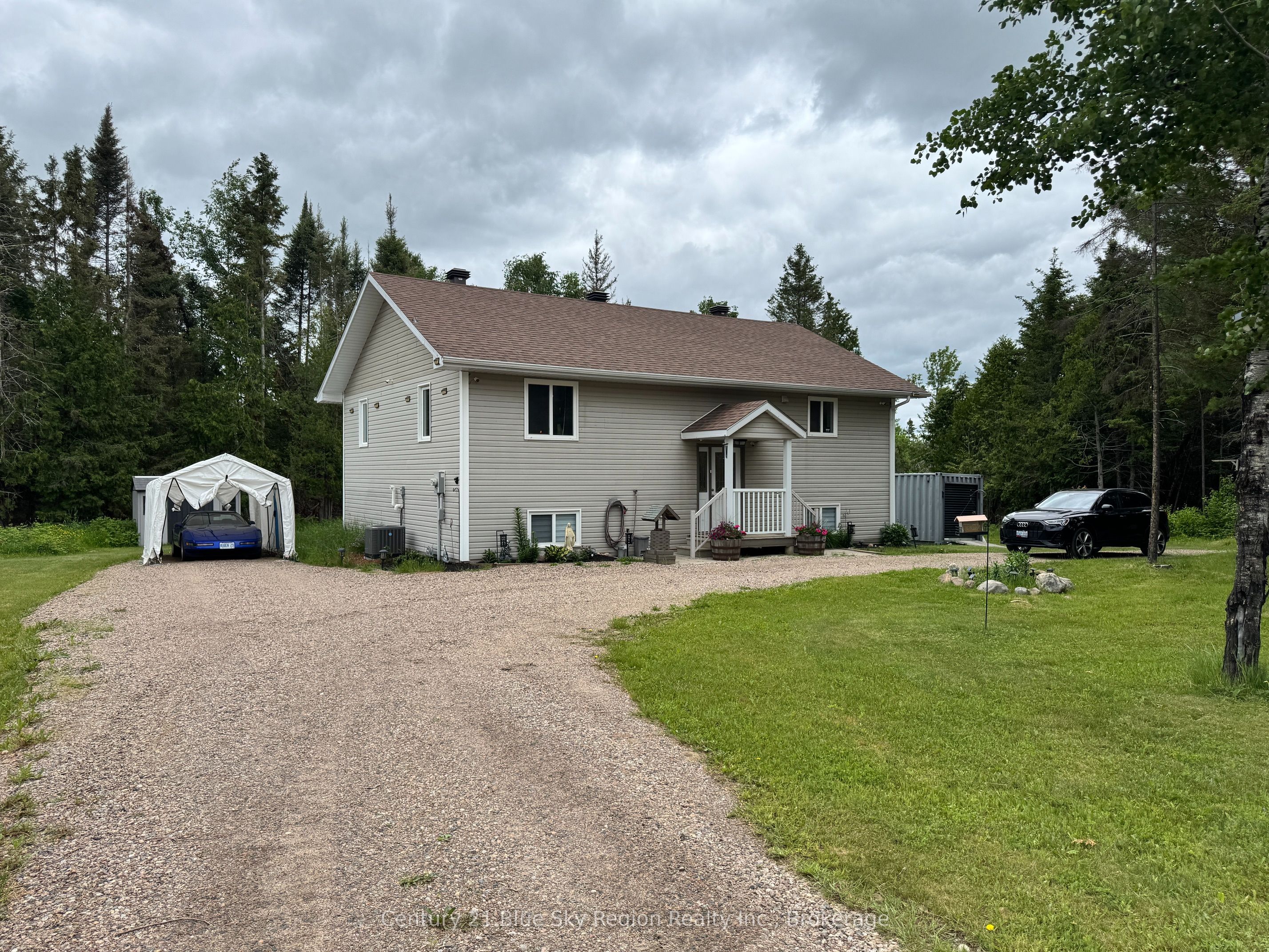 2161 Papineau Road, Papineau-Cameron, On P0h 1v0