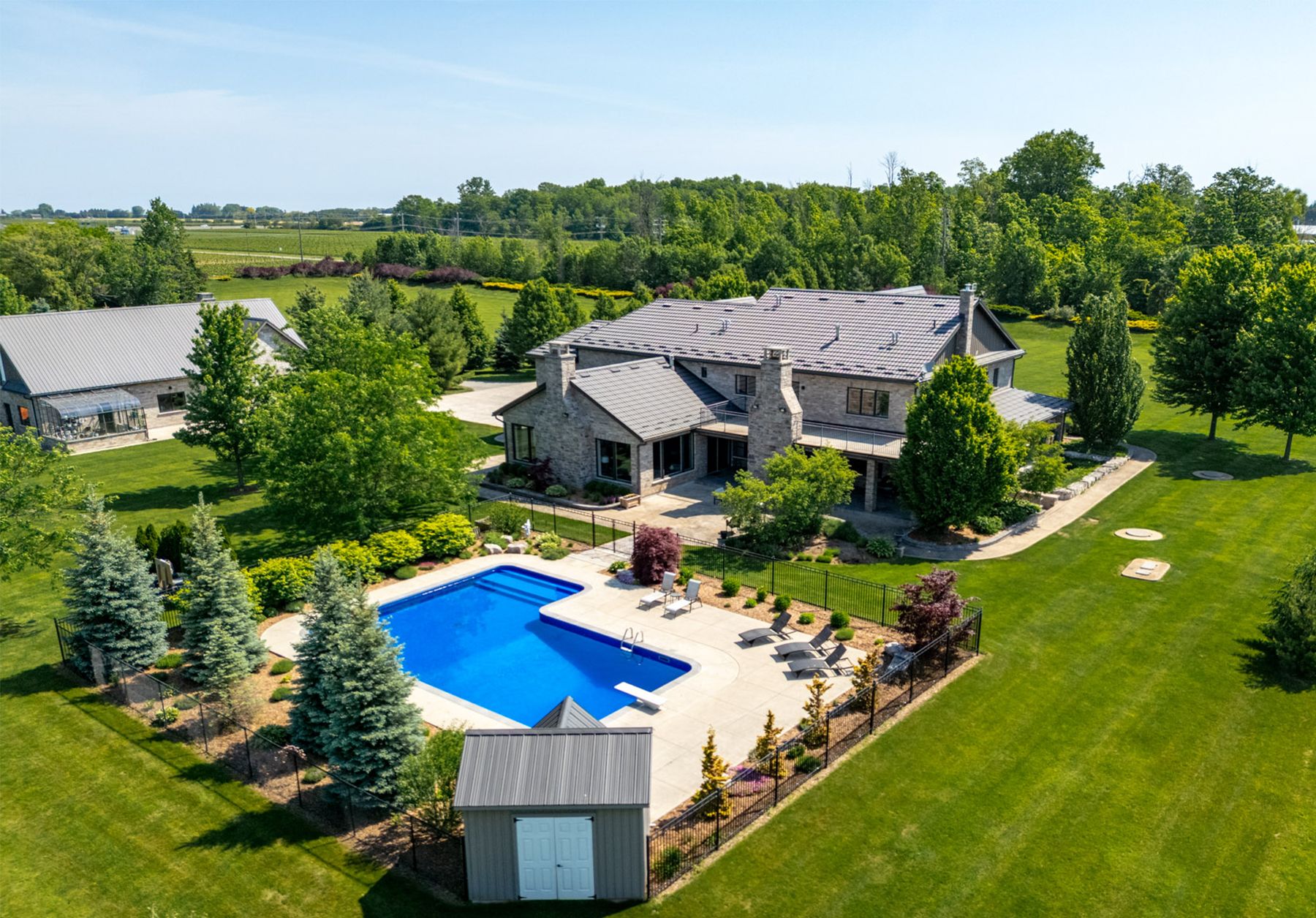4580 Cherry Avenue, Lincoln, On L3j 1a3