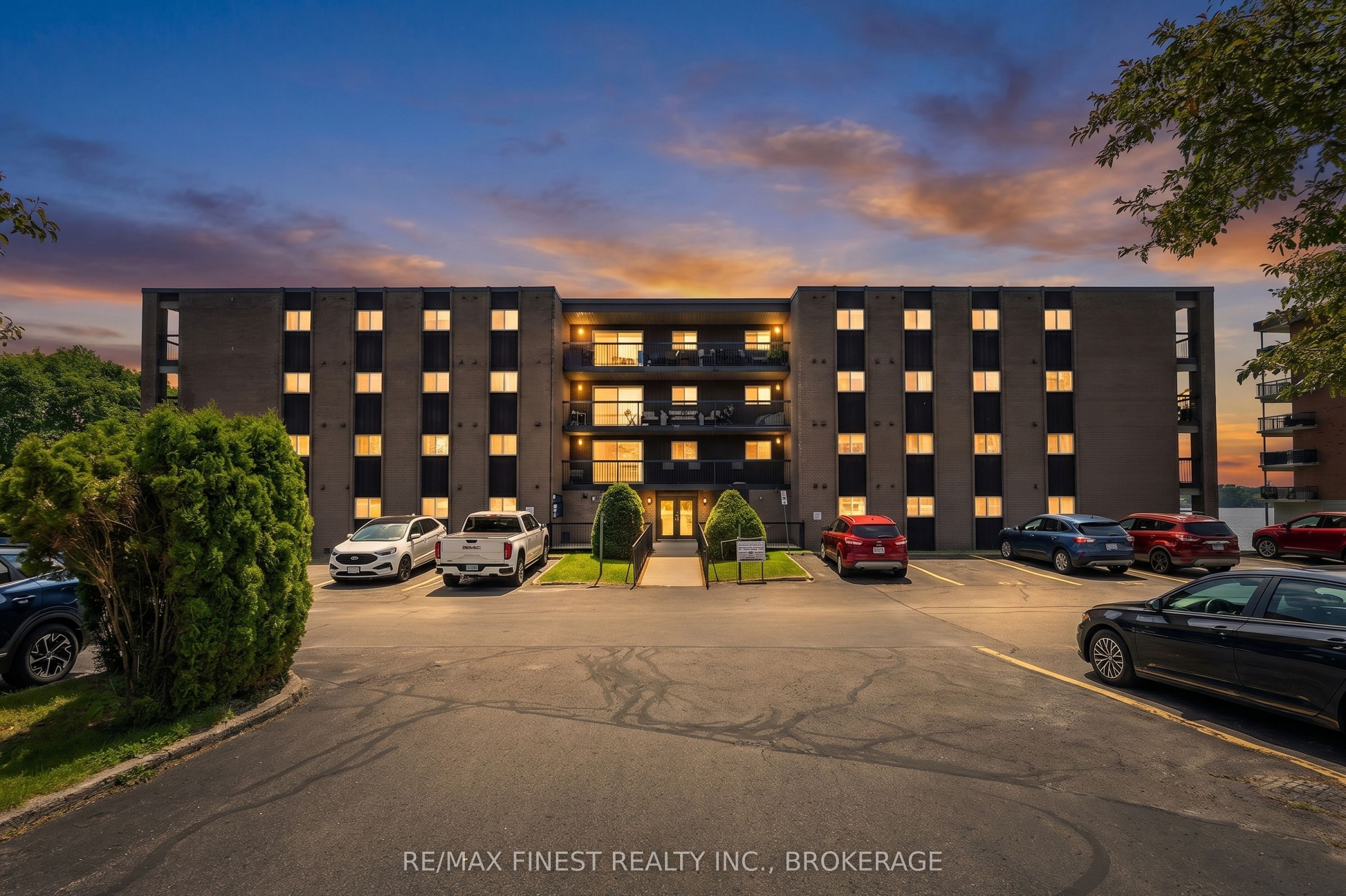 610 William Street S 101, Gananoque, On K7g 3a4