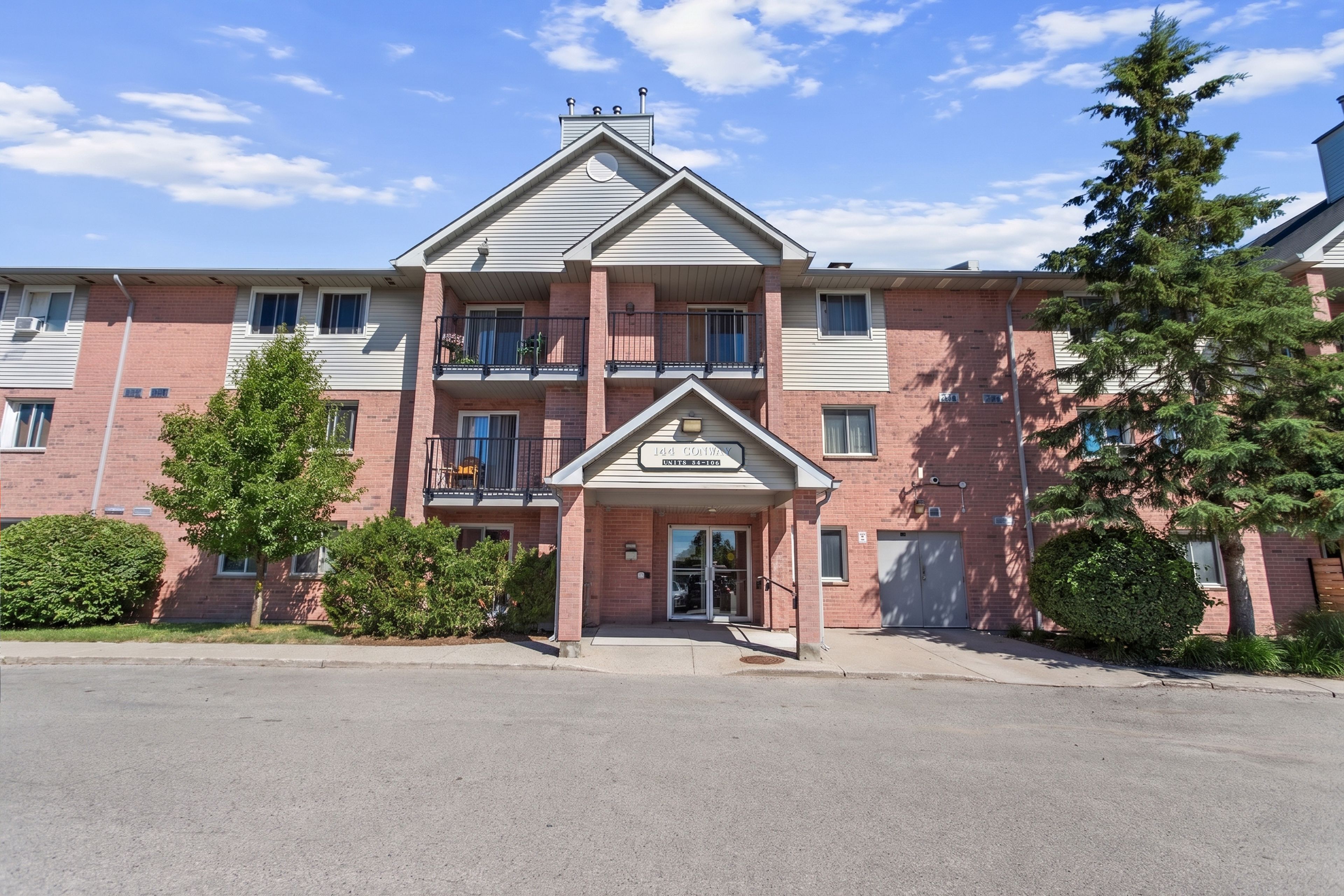 144 Conway Drive 55, London South, On N6e 3n3