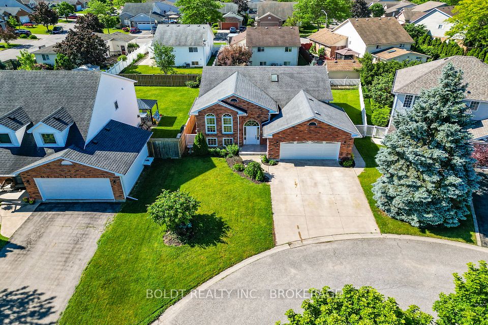6 Cedar Court, St. Catharines, On L2s 3v1