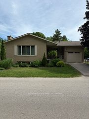 579 Peirson Avenue, Saugeen Shores, On N0h 2c4