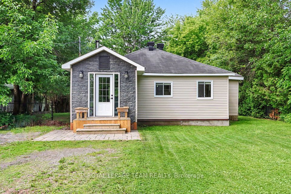 282 Harris Road, North Grenville, On K0g 1j0