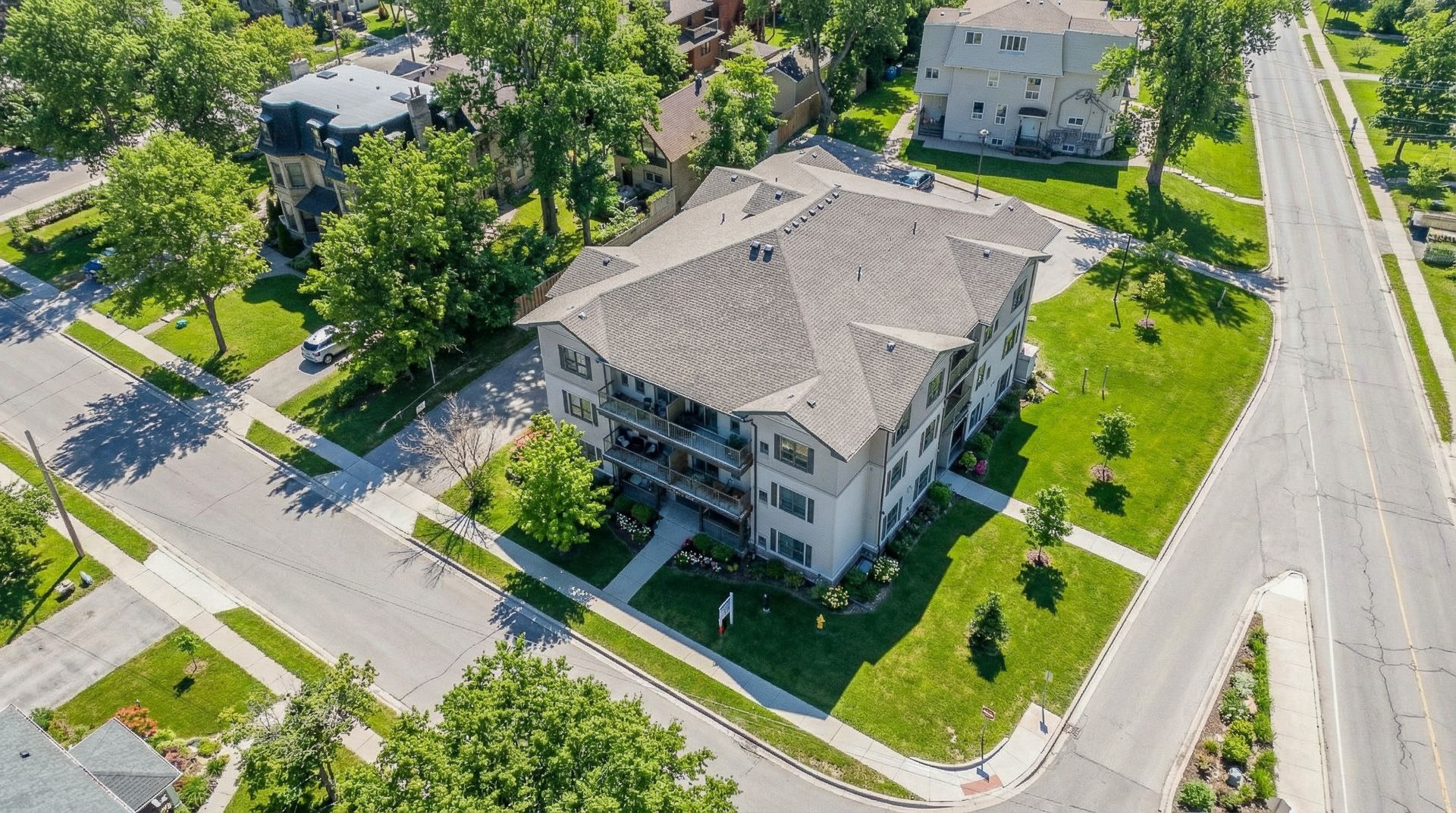 369 Hunter Street W 202, Peterborough, On K9h 2m5