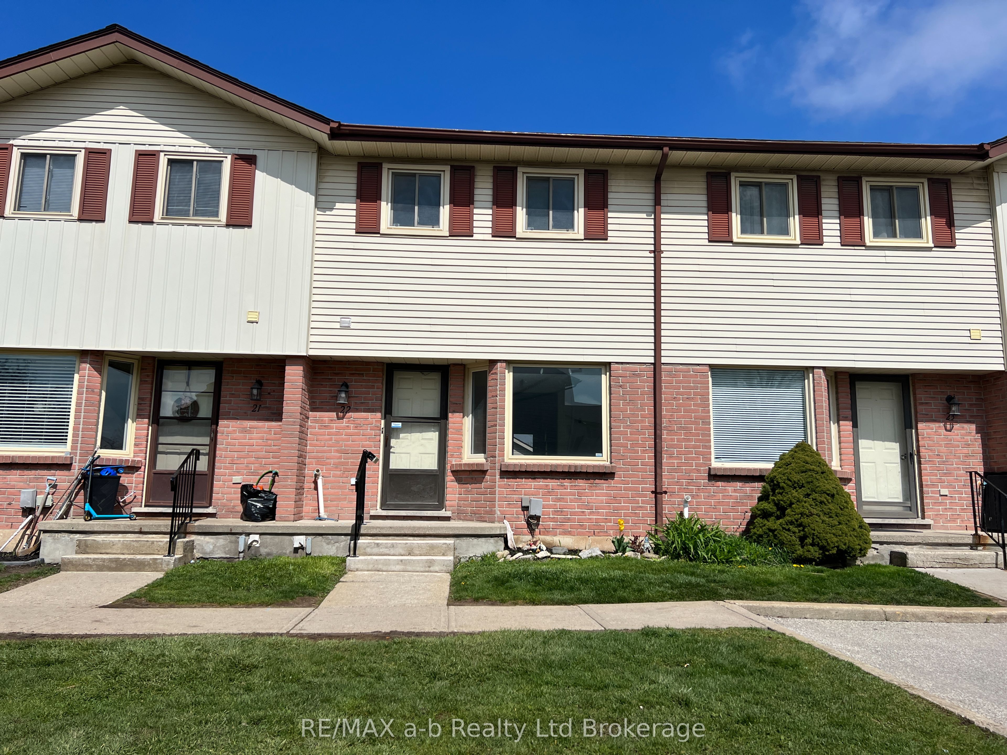 1115 Nellis Street 22, Woodstock, On N4t 1p6