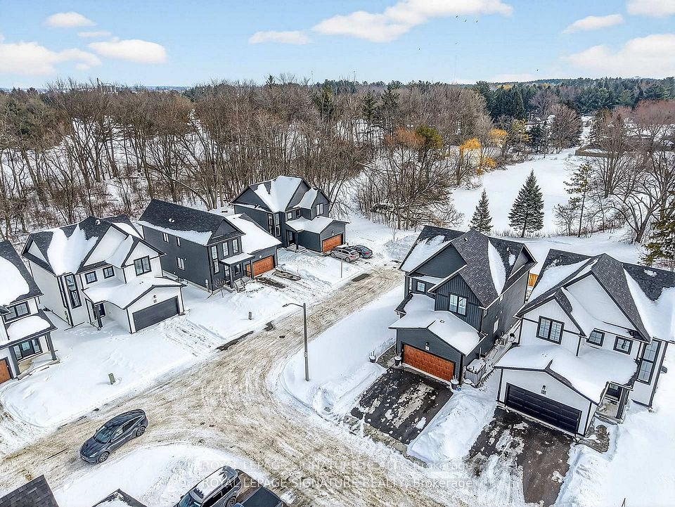 297 Whiting Street 11, Ingersoll, On N5c 3w5