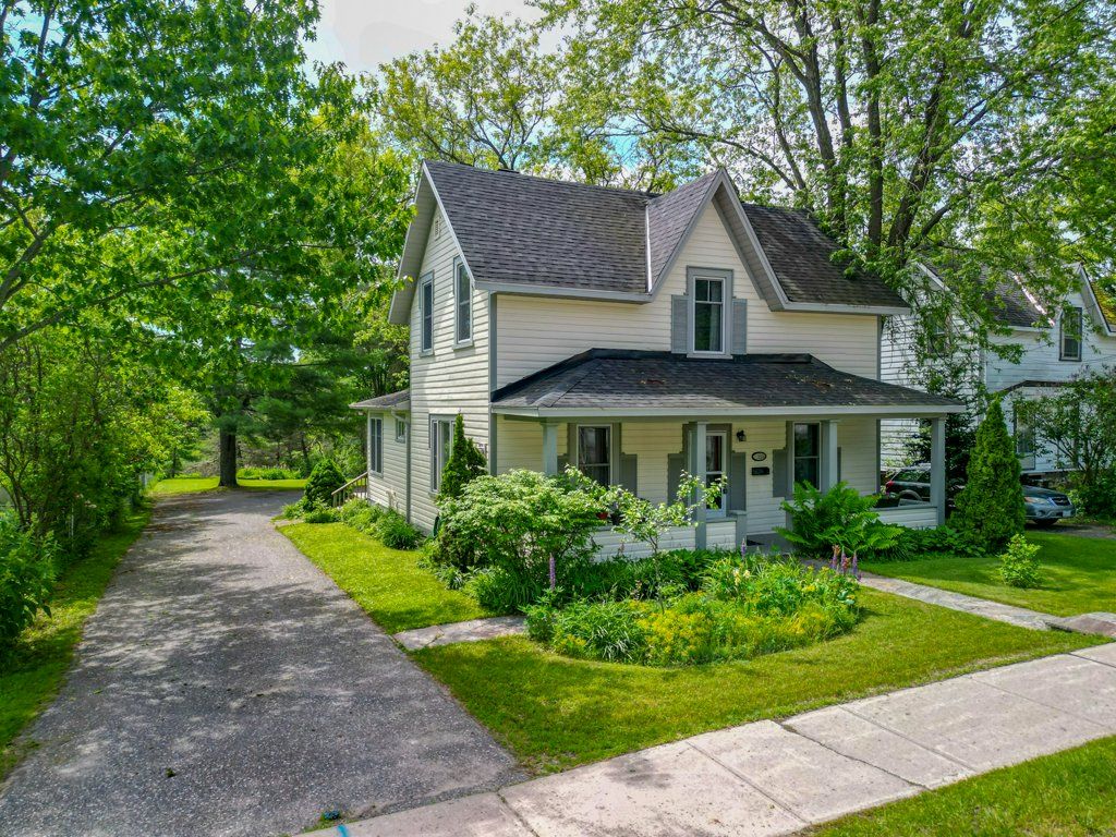 35 William Street, Parry Sound, On P2a 1v2