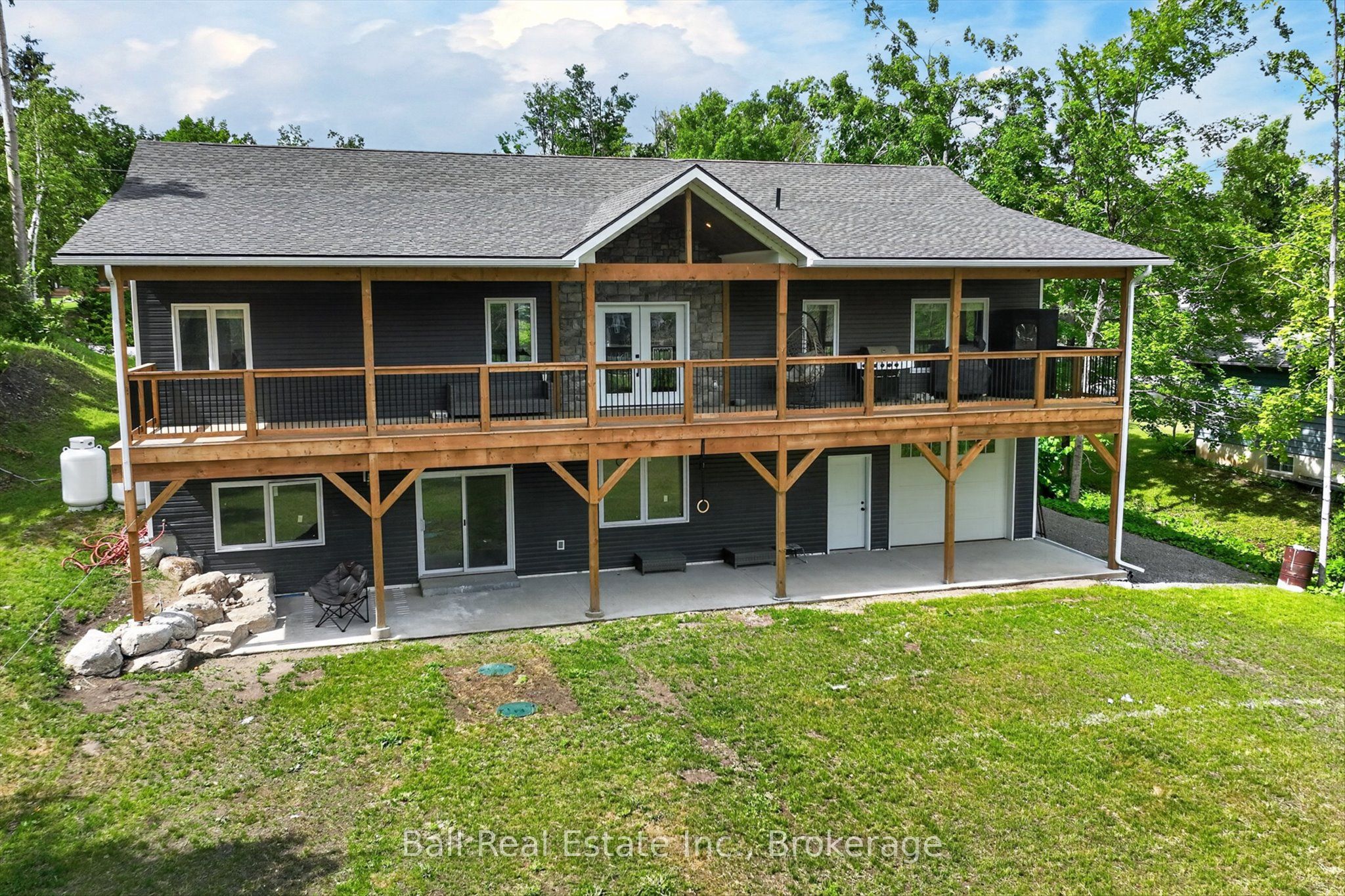 53 Sumcot Drive, Trent Lakes, On K0l 1j0