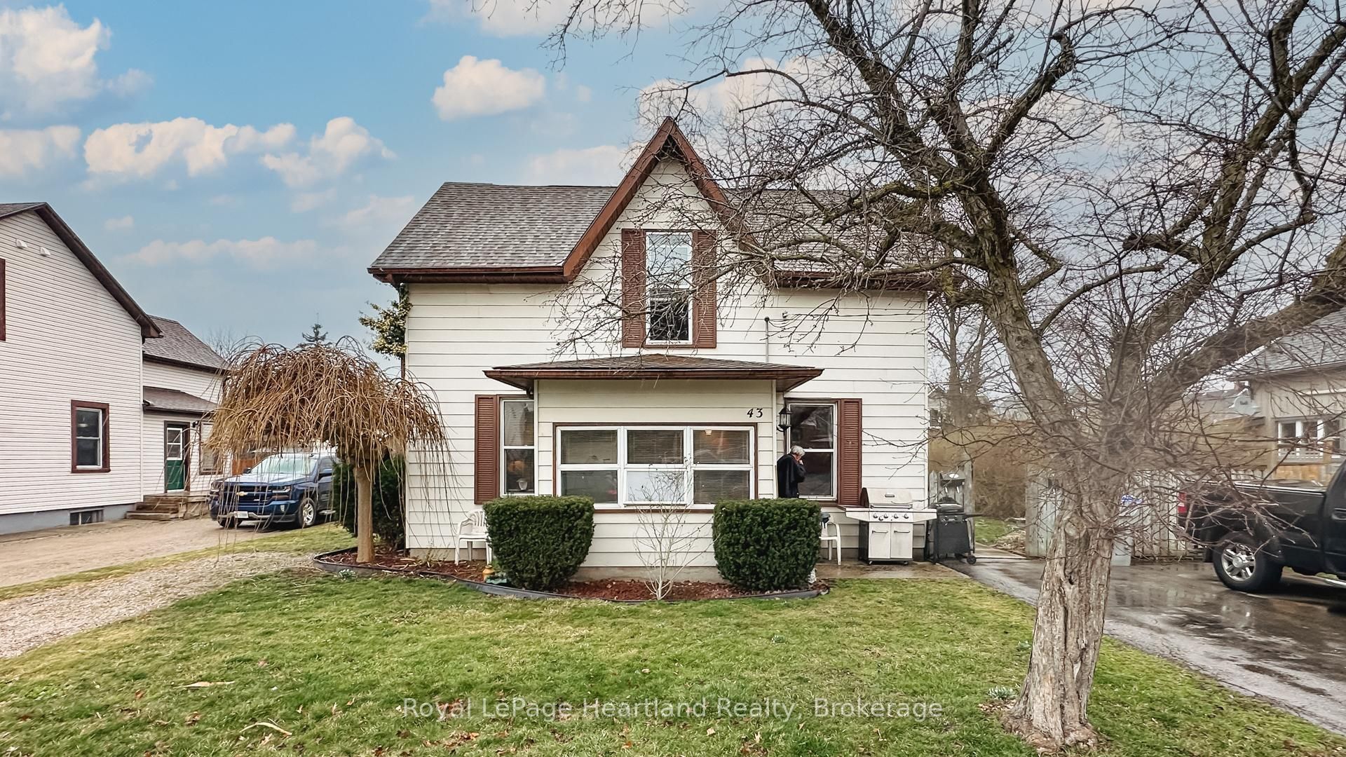 43 Trafalgar Street, Goderich, On N7a 1t4
