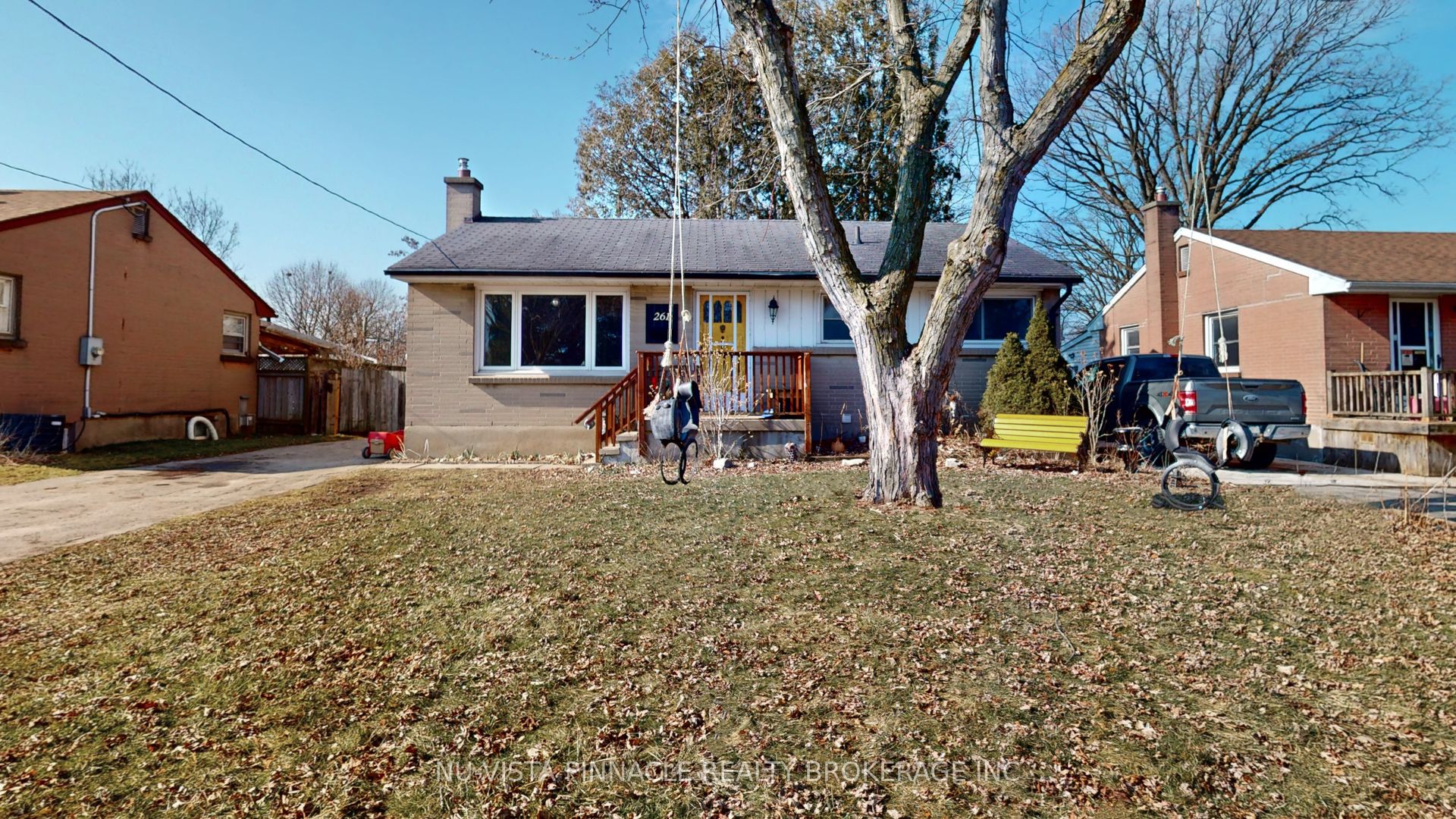 261 Winnipeg Street, London East, On N5w 4t8