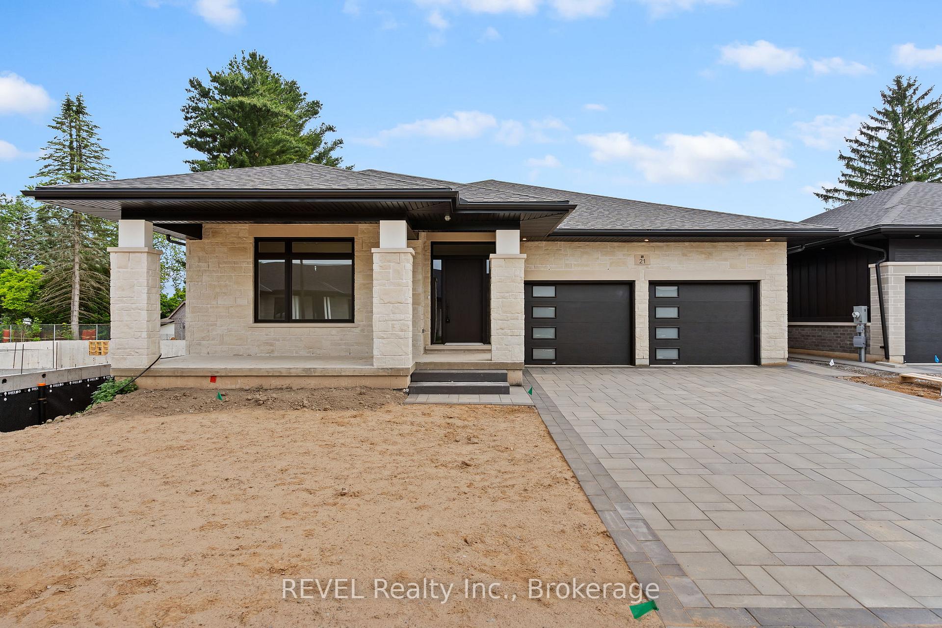 23 Accursi Crescent, Pelham, On L0s 1e4