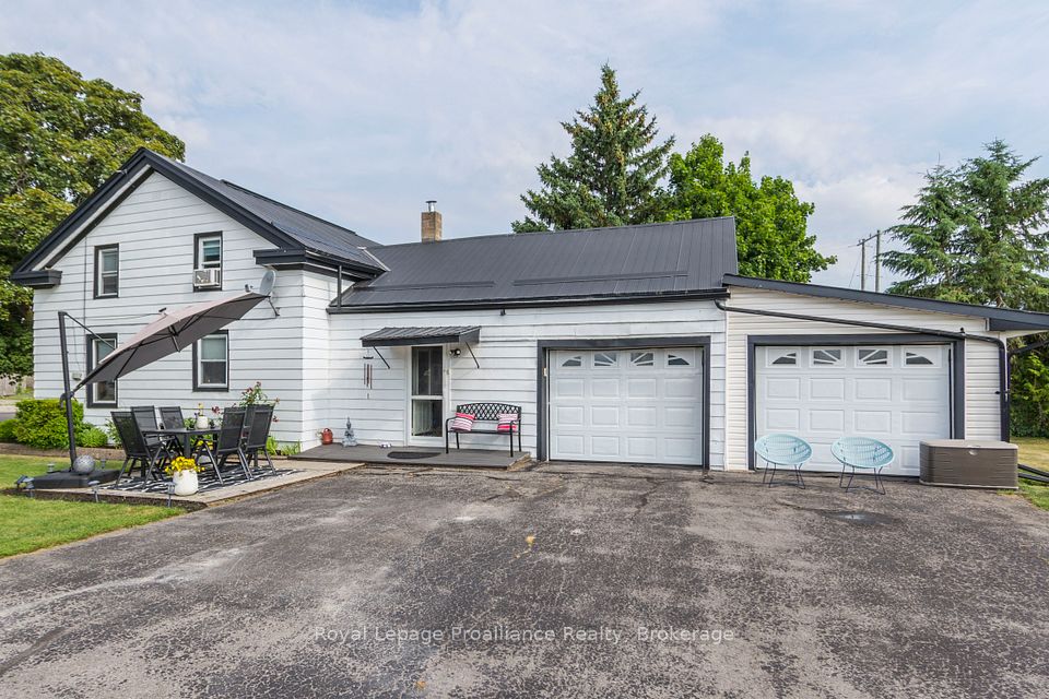 113 South Trent Street, Quinte West, On K0k 2c0