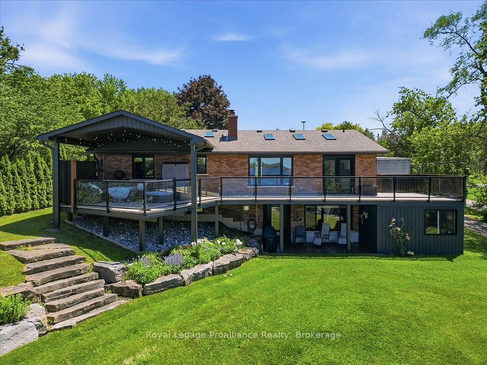 2728 County Road 3, Prince Edward County, On K0k 1l0