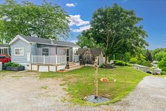 8685 Rock Glen Road 404, Lambton Shores, On N0m 1b0