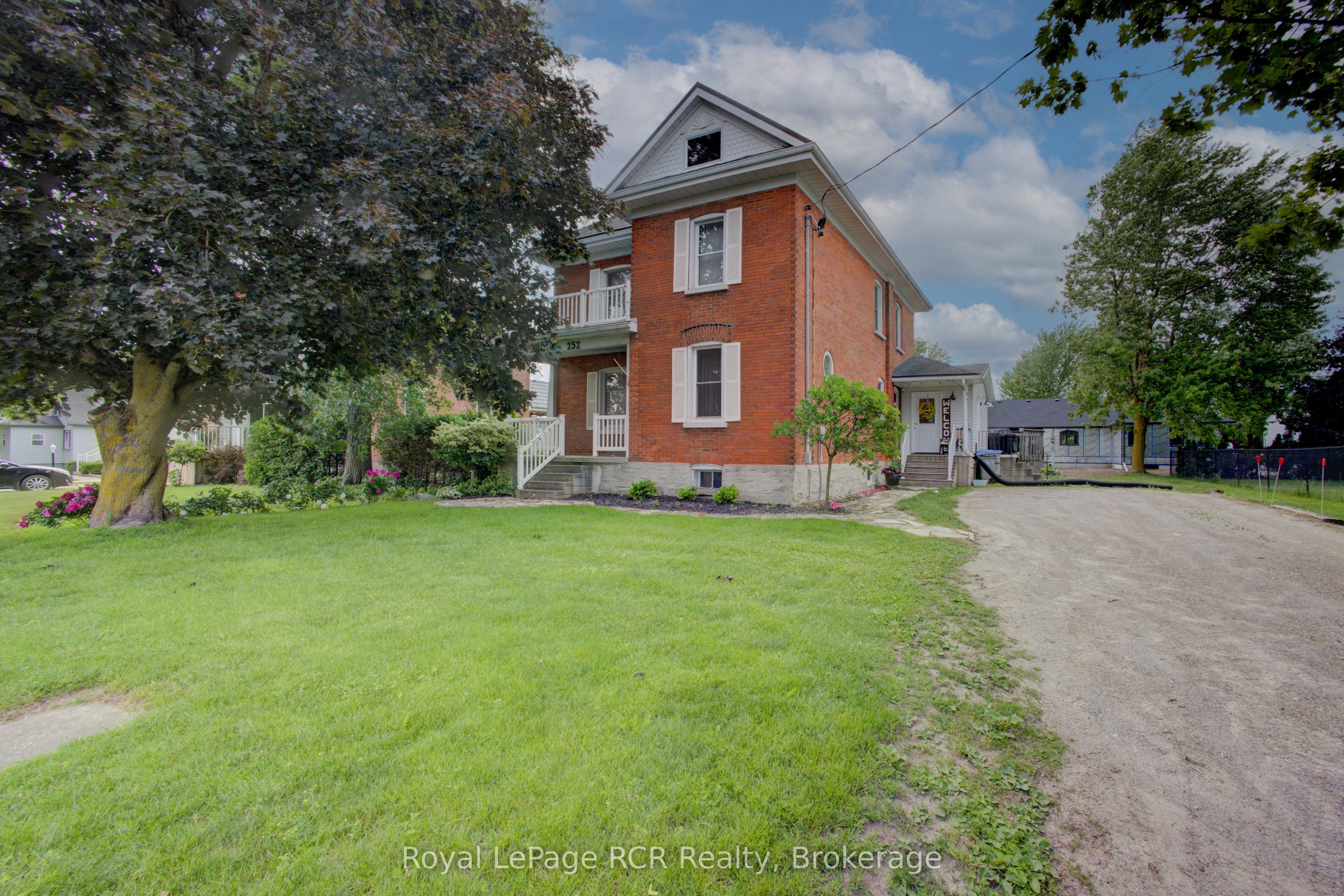 252 Main Street, North Perth, On N0g 1b0