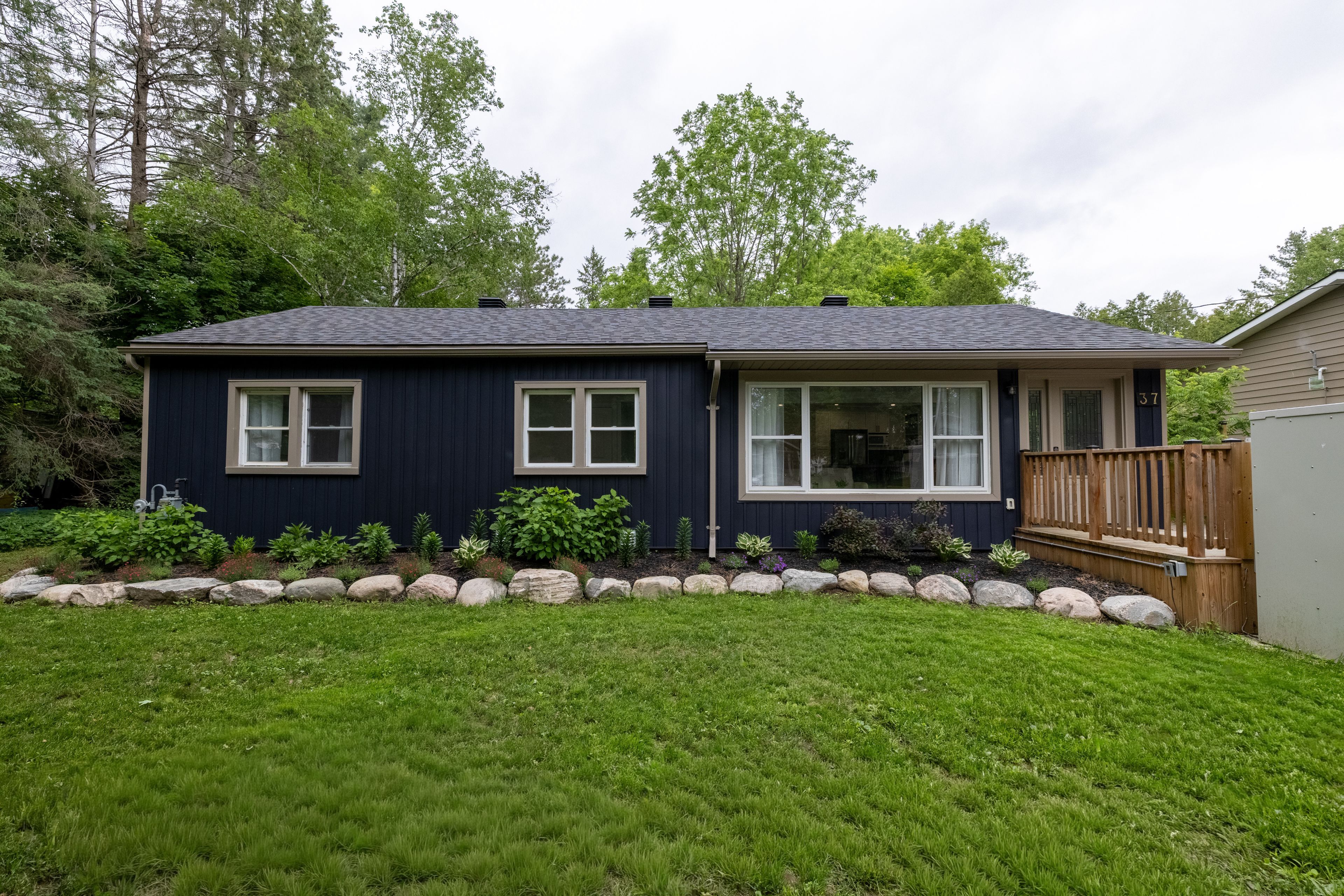 37 Spencer Street, Bracebridge, On P1l 1e1