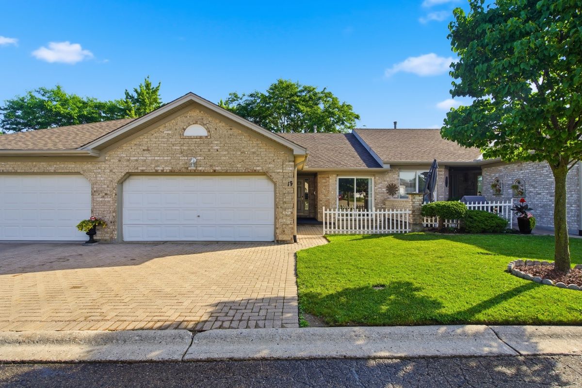 825 Shelborne Street 13, London South, On N5z 5b7
