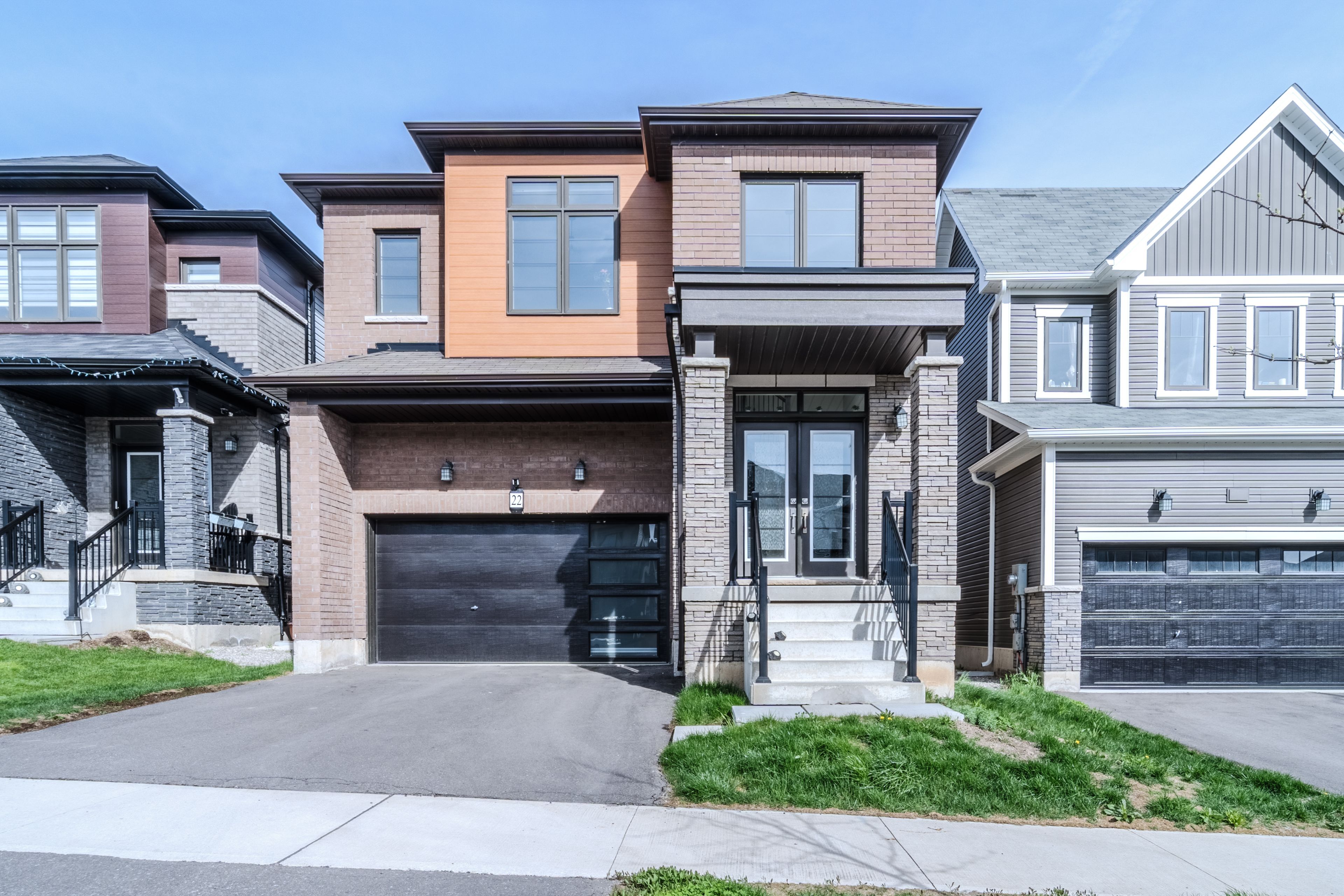 22 Santos Drive, Haldimand, On N3w 0h1
