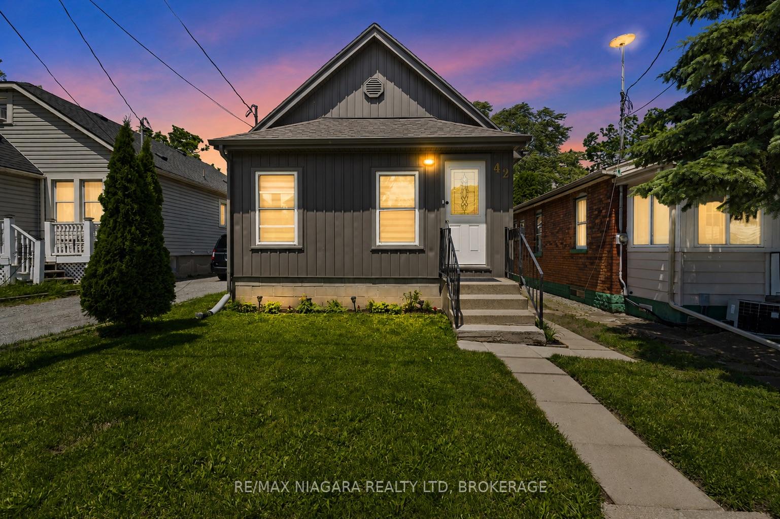 42 Mccormick Street, Welland, On L3c 4l9