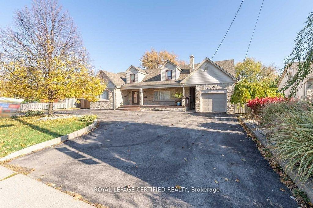 110 Gray Road, Hamilton, On L8g 3v1