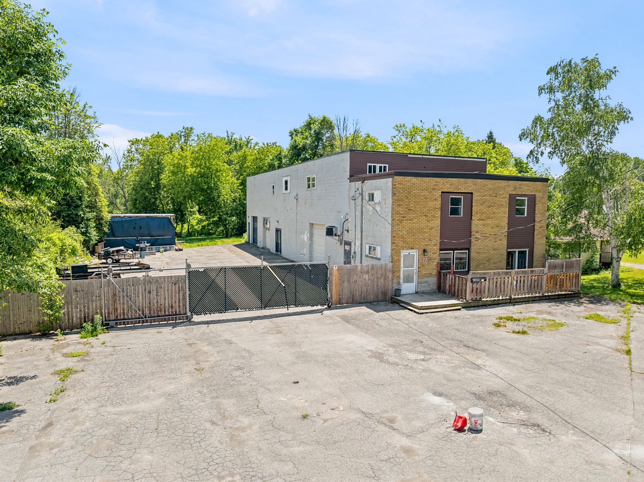 177 W Davis Street, Quinte West, On K8v 5z5