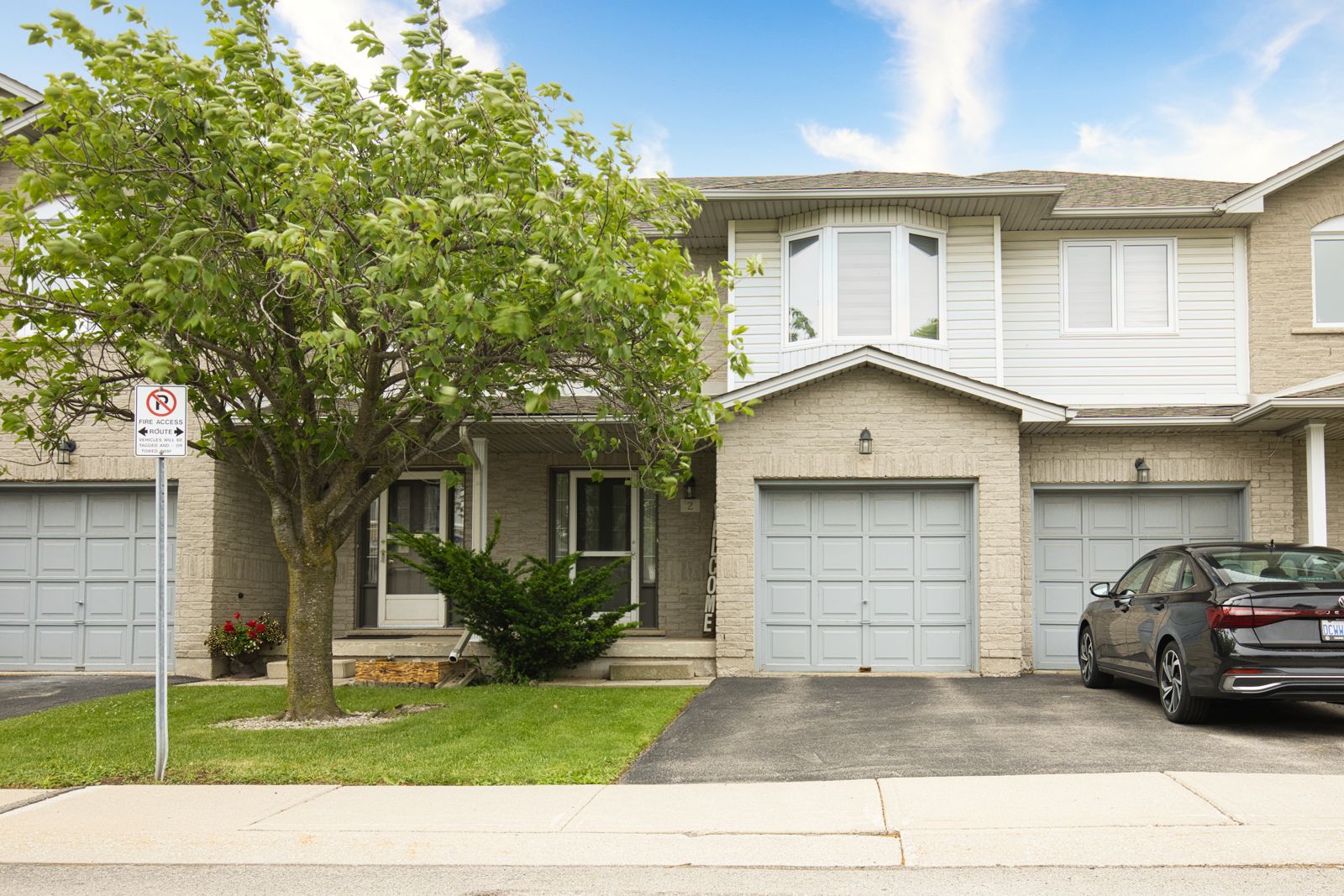 800 Paramount Drive 2, Hamilton, On L8j 3v8