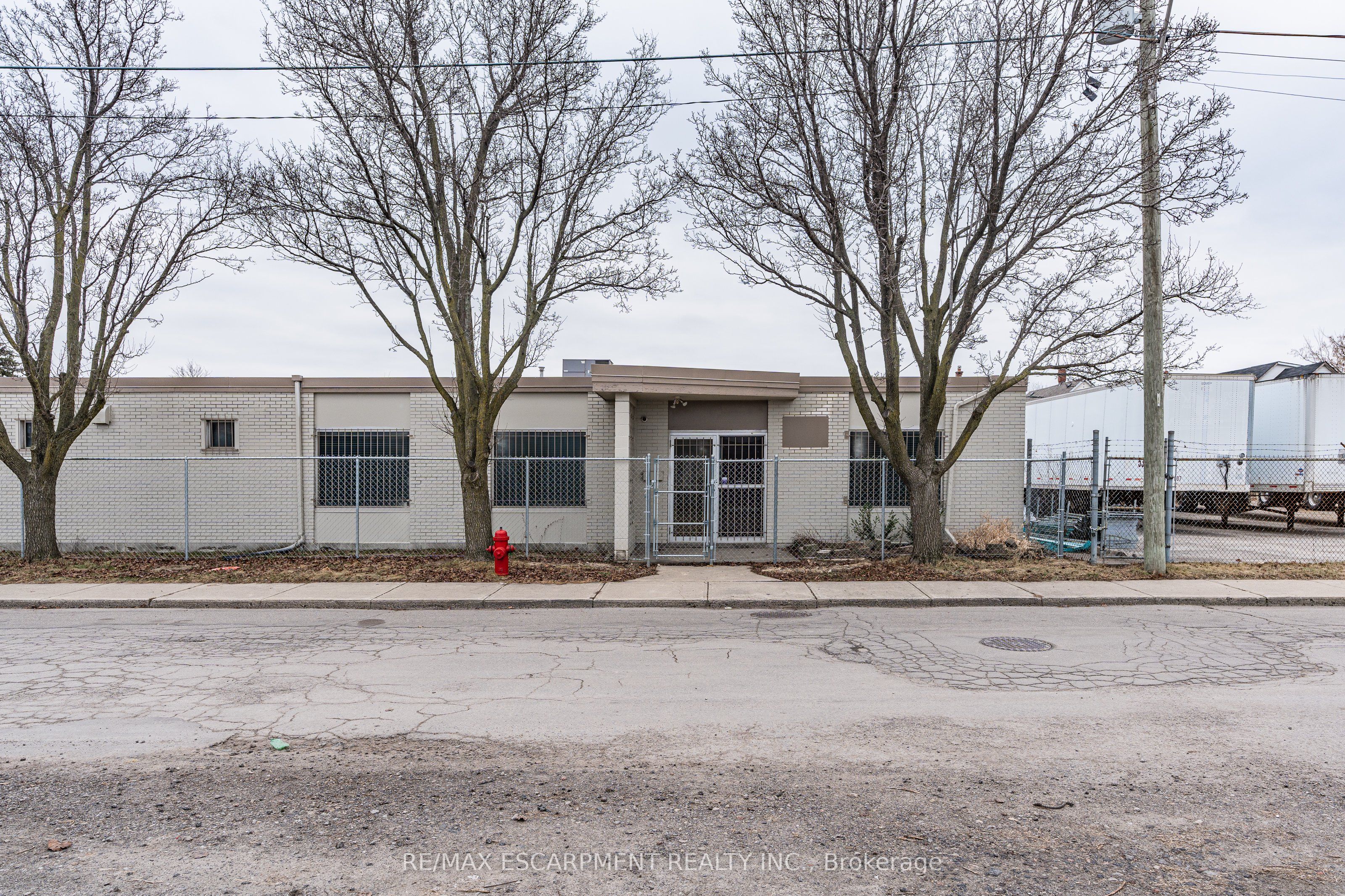 18 Linden Street, Hamilton, On L8l 3h6