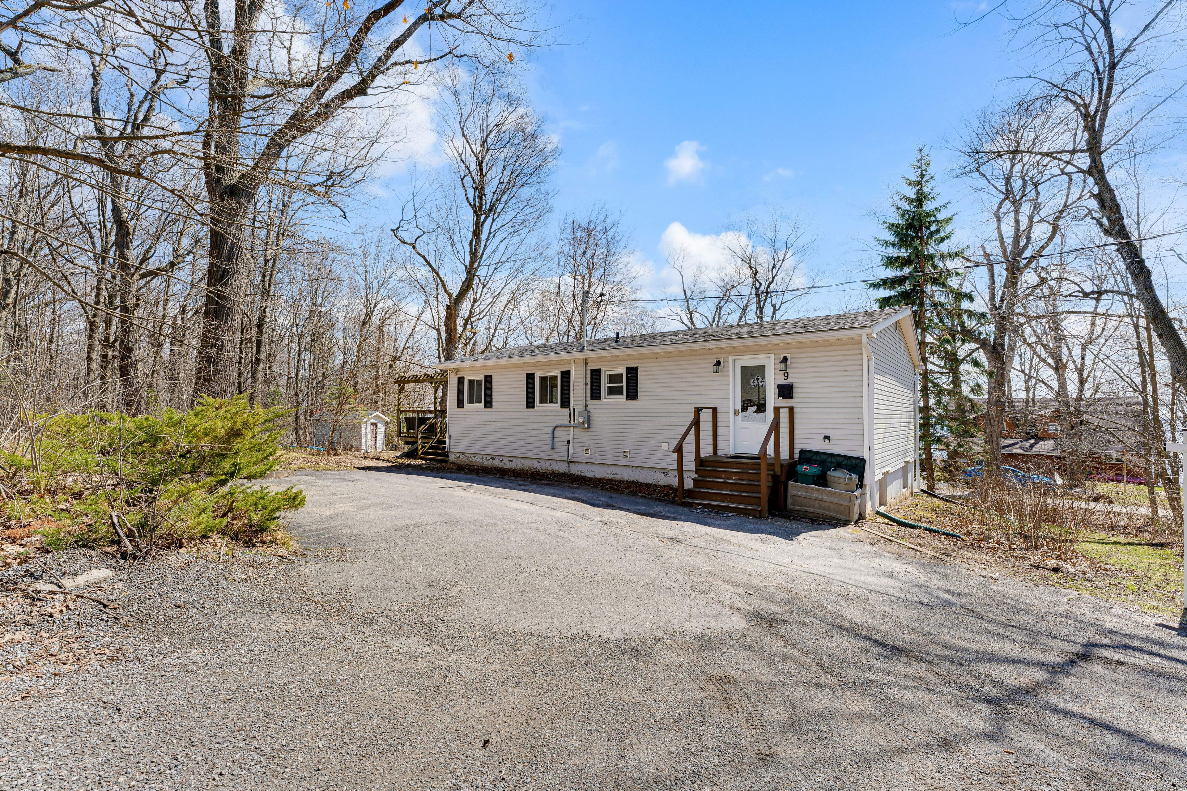 9 Mallard Lane, Kingston, On K7k 5e2