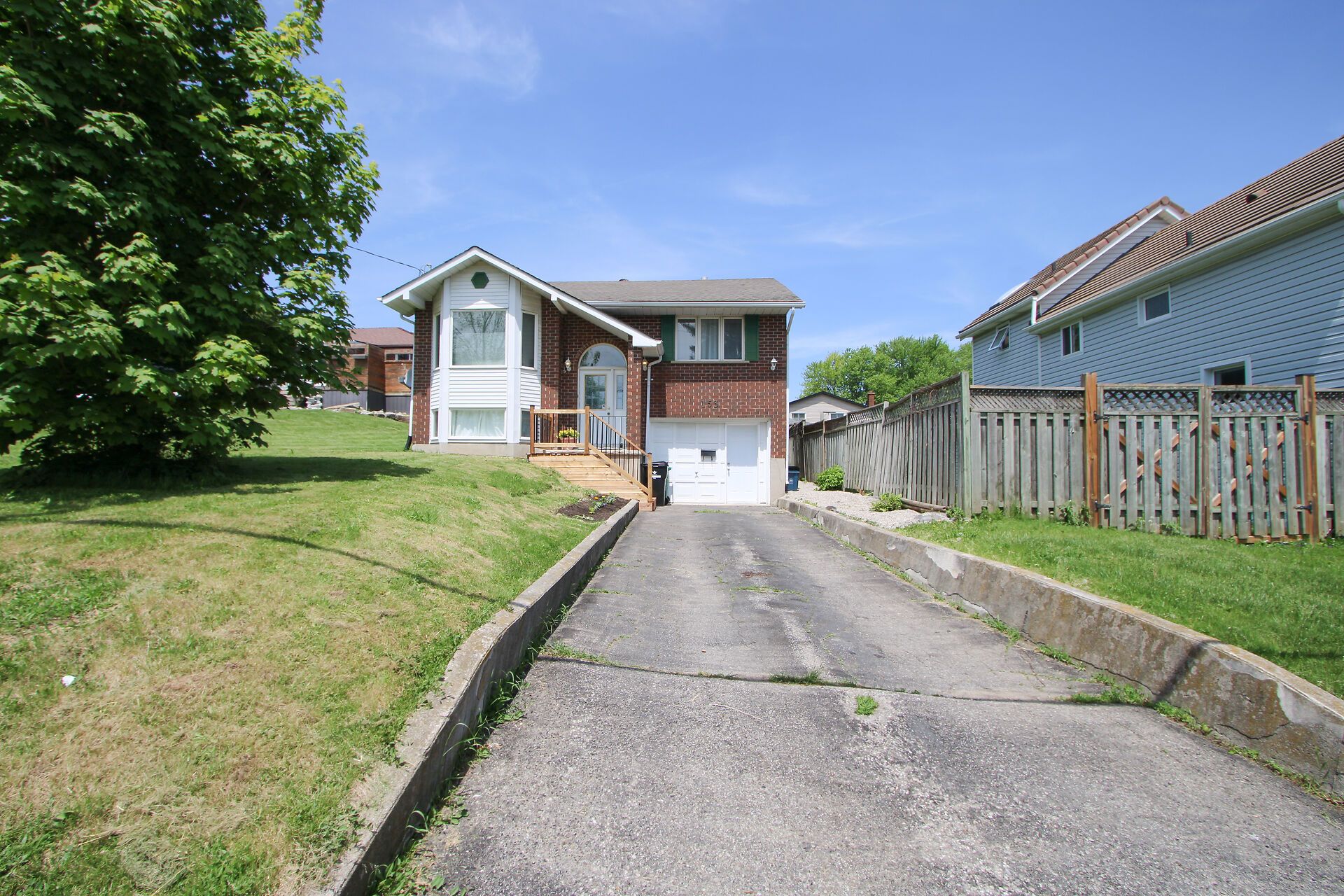 153 Fisher Mills Road, Cambridge, On N3c 1e1