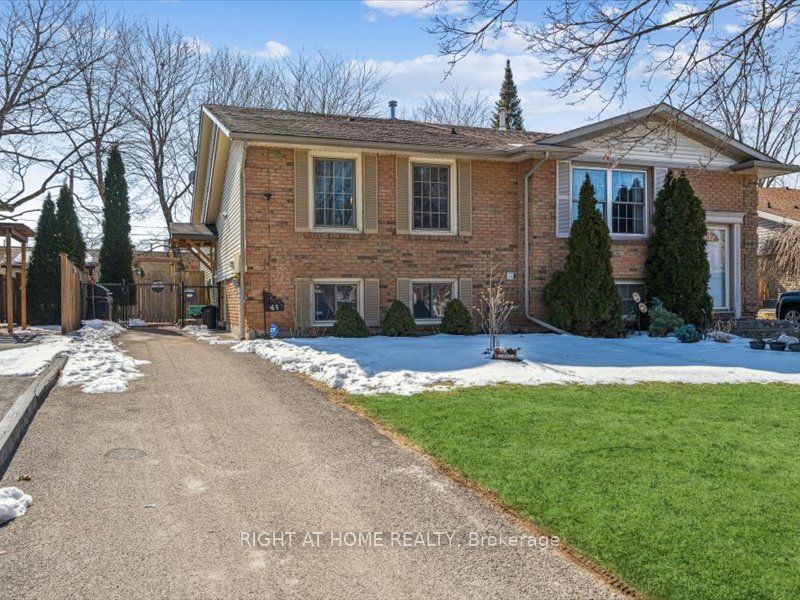 4 1/2 Leaside Drive, St. Catharines, On L2m 4g5