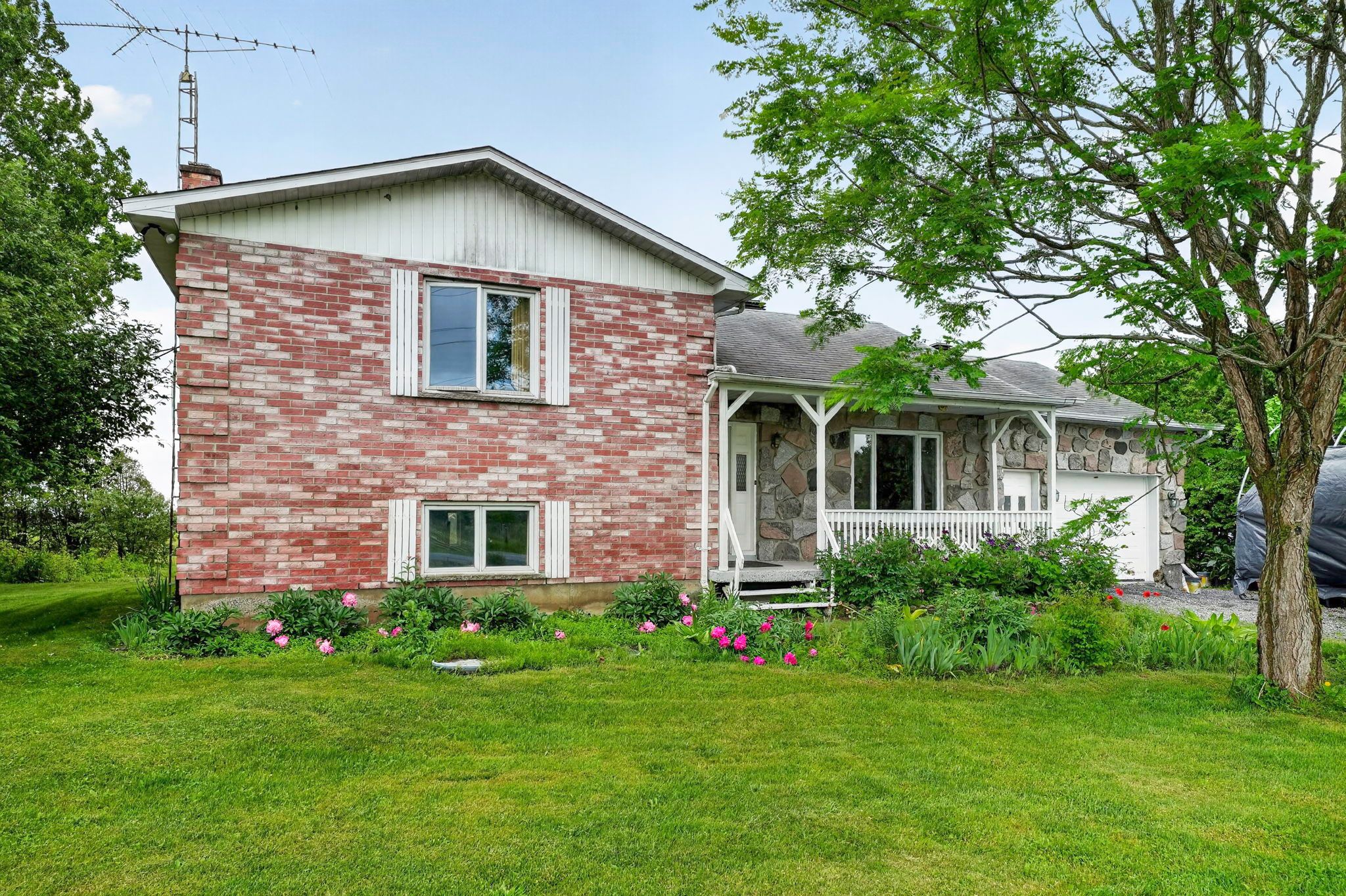 20474 Concession 8 Road, South Glengarry, On K0c 1l0