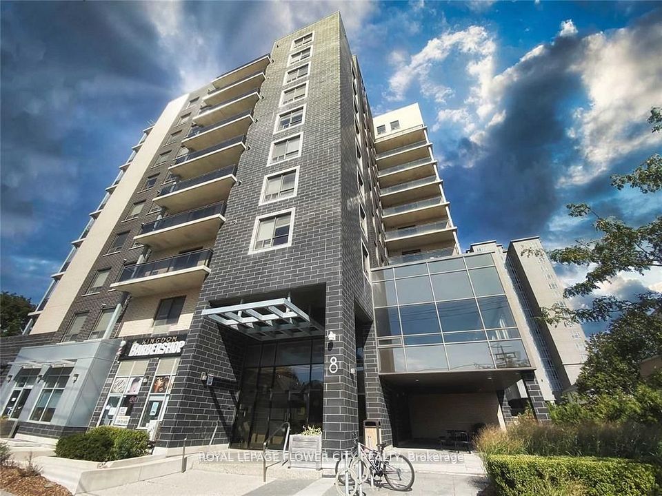 8 Hickory Street 703, Waterloo, On N2l 3h6