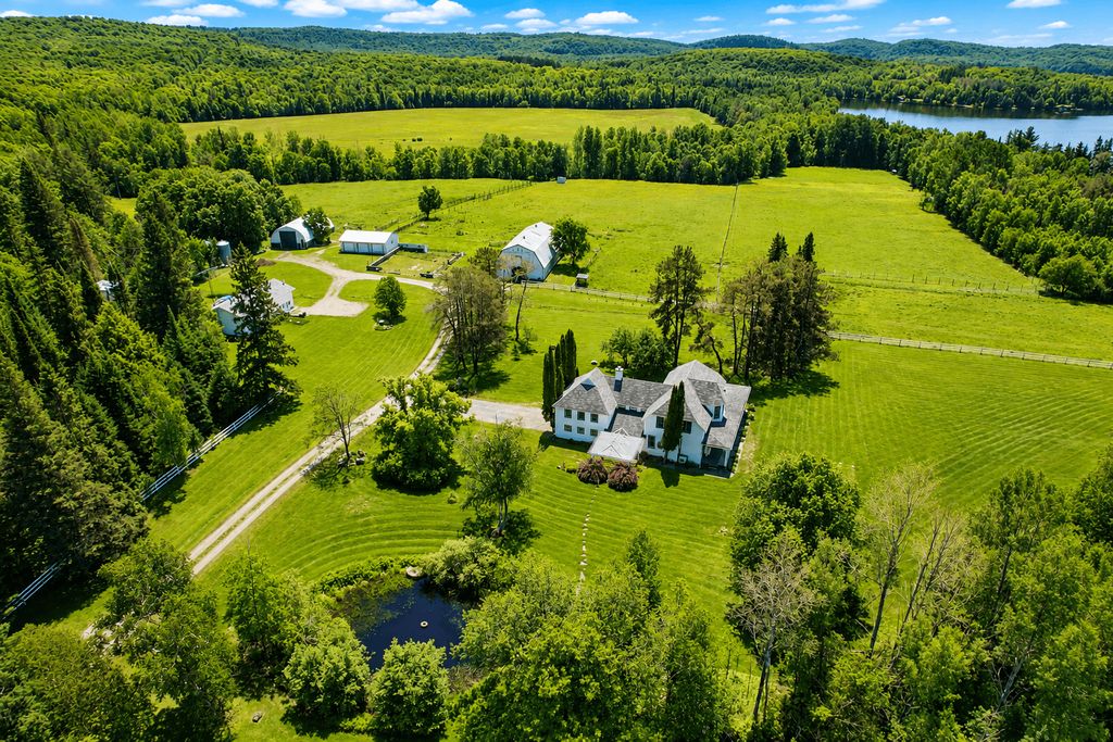 2386 60 Highway, Lake Of Bays, On P1h 2e5