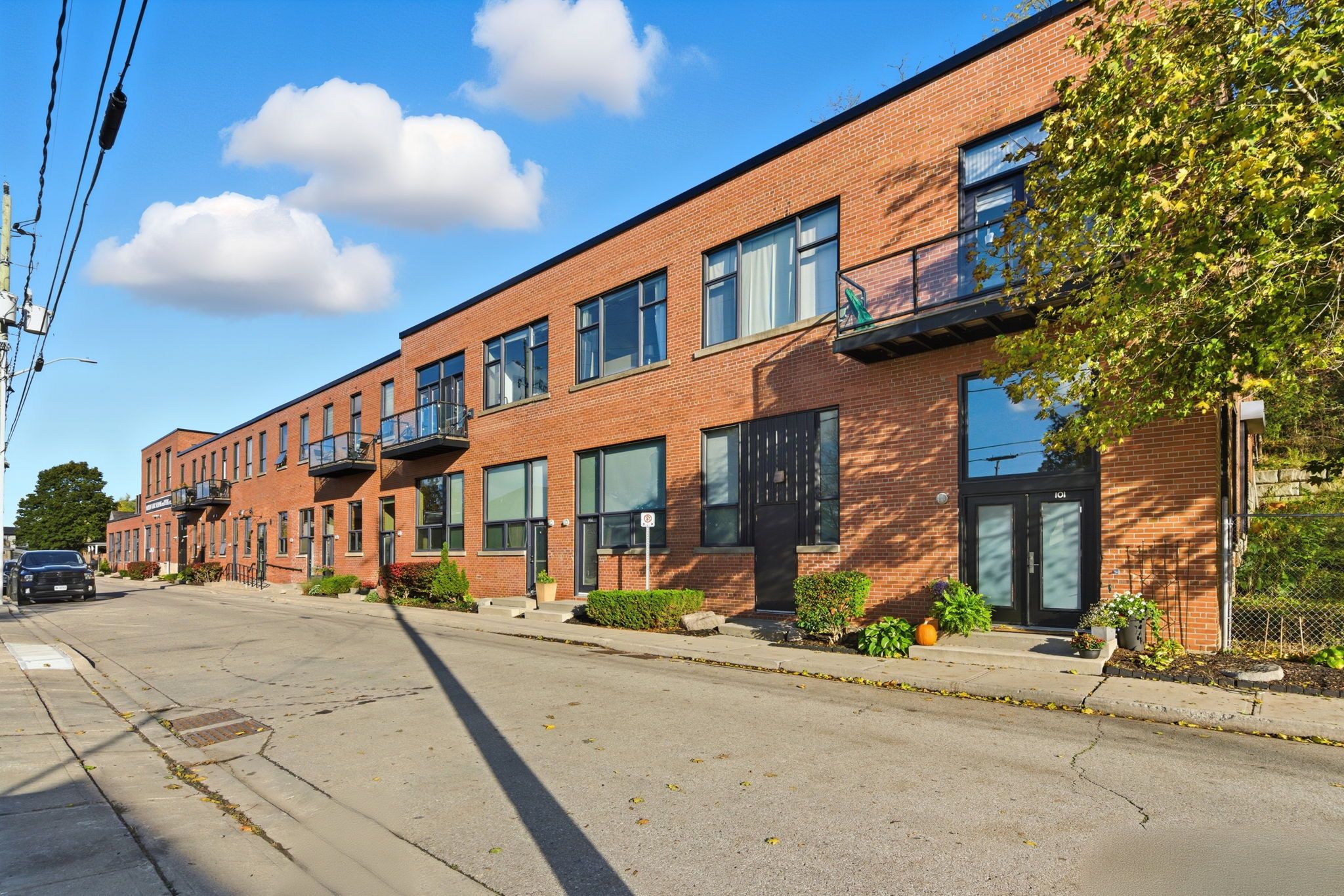 85 Spruce Street N 203, Cambridge, On N1r 4k4