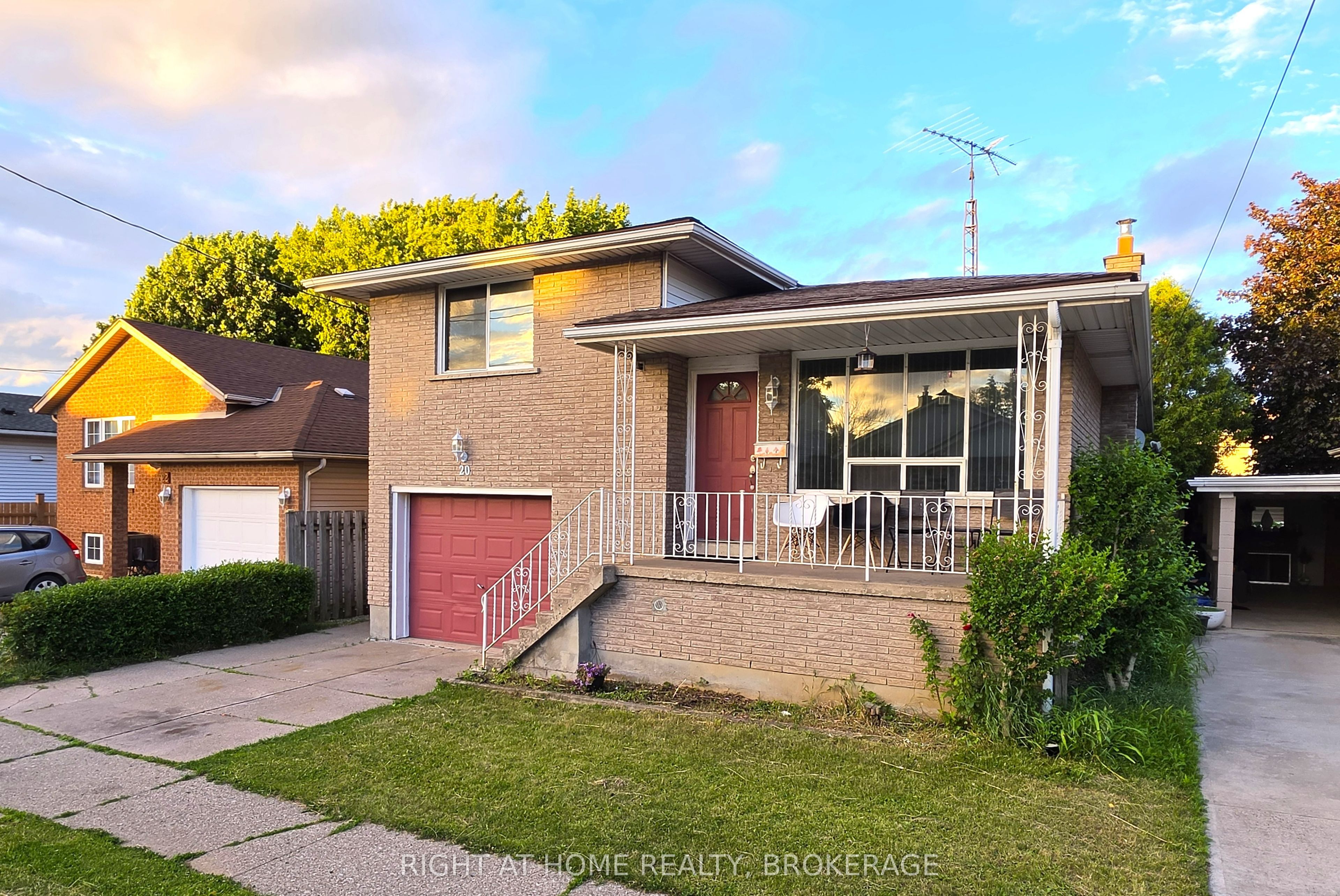 20 Augusta Avenue, St. Catharines, On L2m 5r2