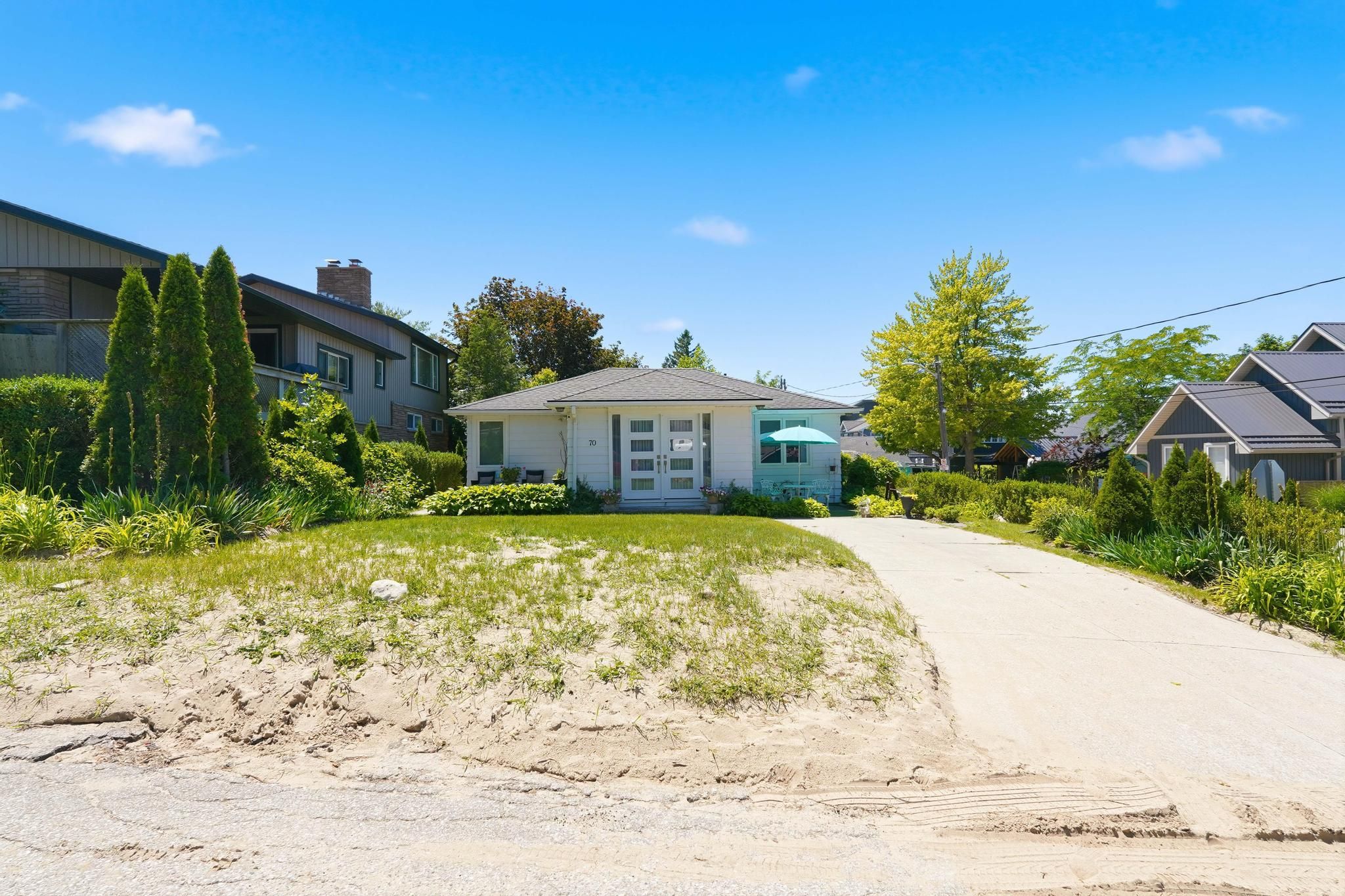 70 Oak Street, Lambton Shores, On N0m 1t0