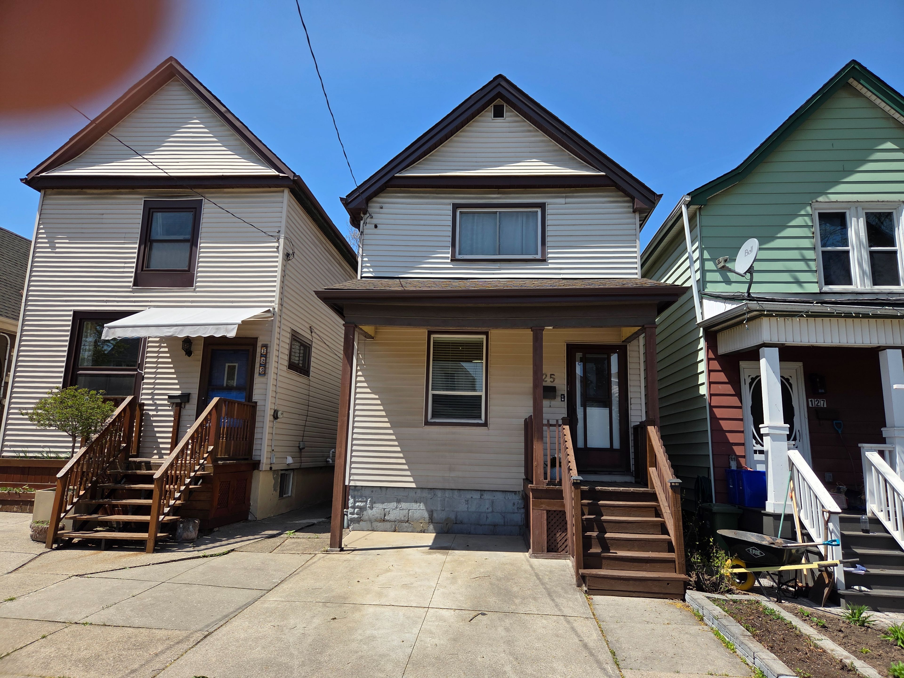 125 Cavell Avenue, Hamilton, On L8l 7e6