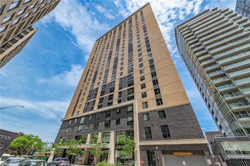 105 Champagne Avenue, Dows Lake - Civic Hospital And Area, On K1s 4p3