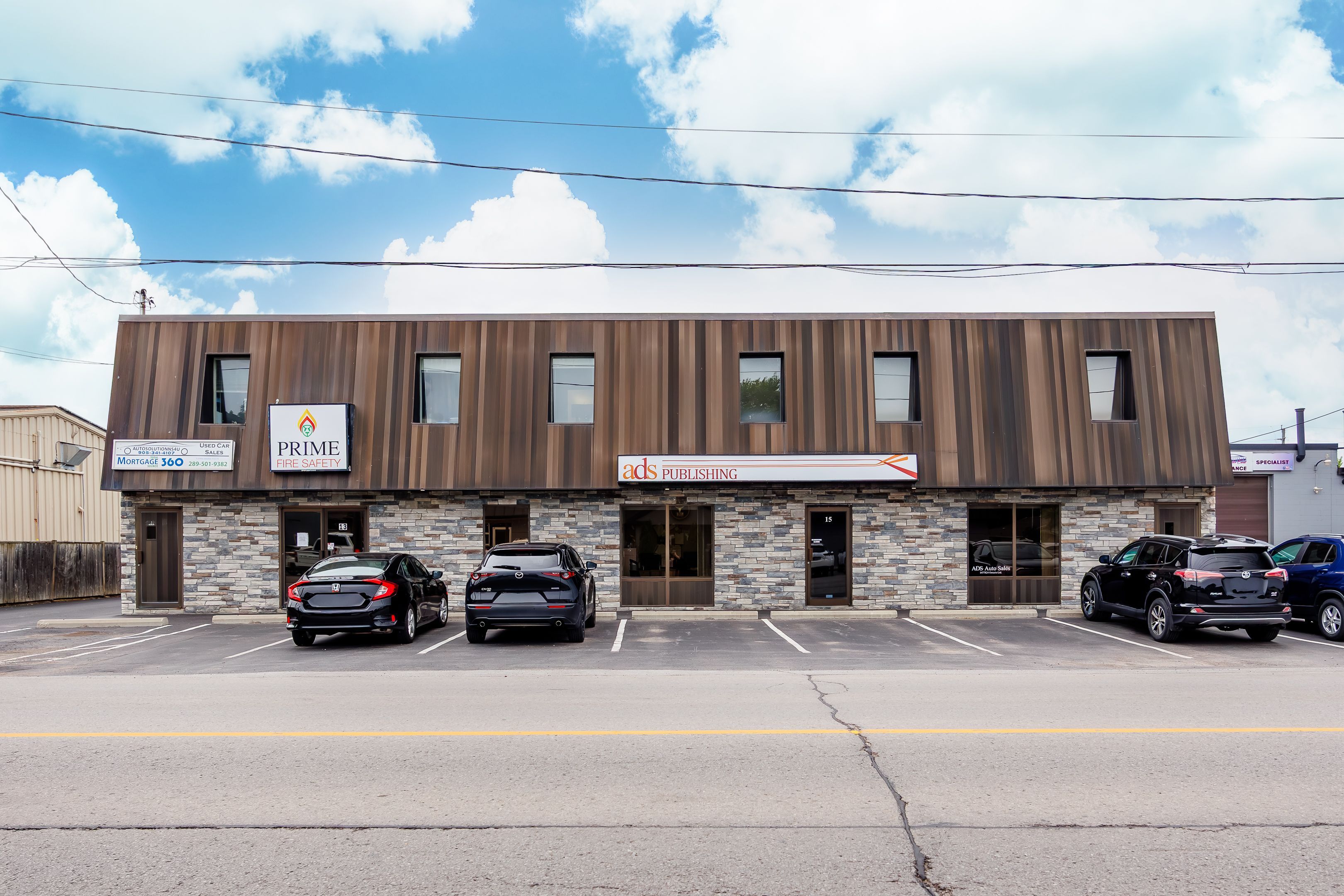 13-15 Secord Drive, St. Catharines, On L2n 1k9