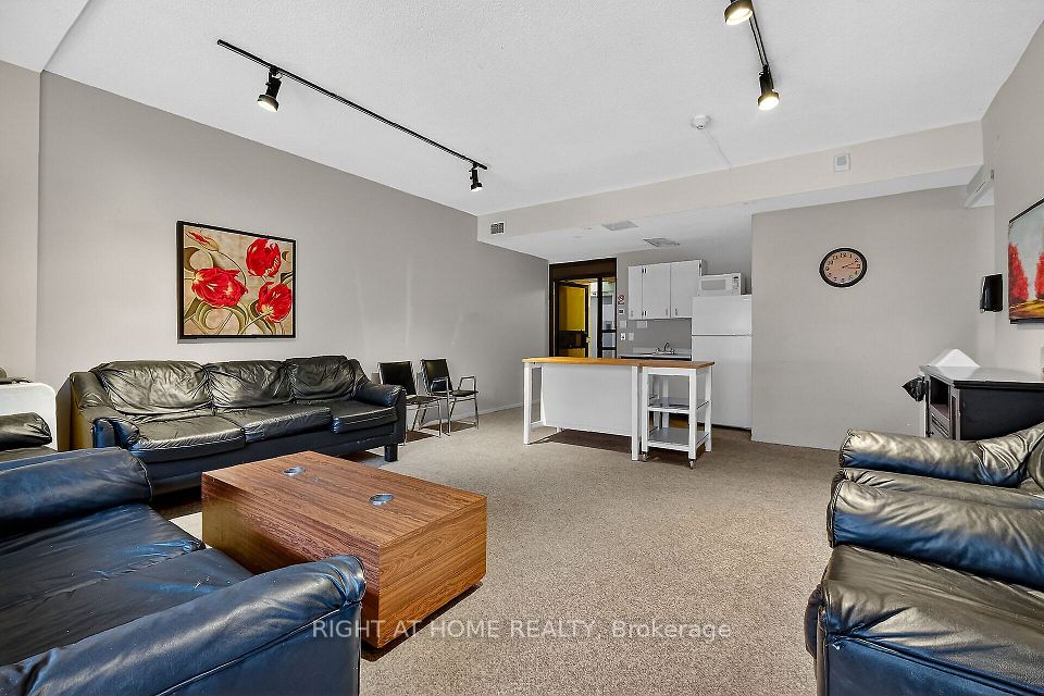 1785 Frobisher Lane 2204, Alta Vista And Area, On K1g 3t7