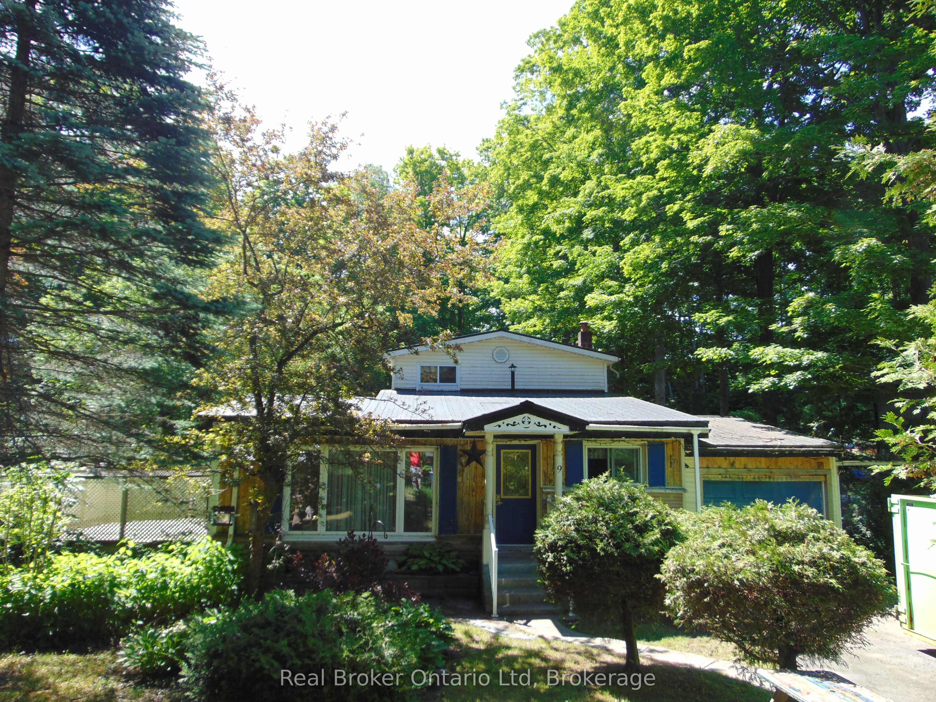 9 Burton Crescent S, South Bruce Peninsula, On N0h 2g0