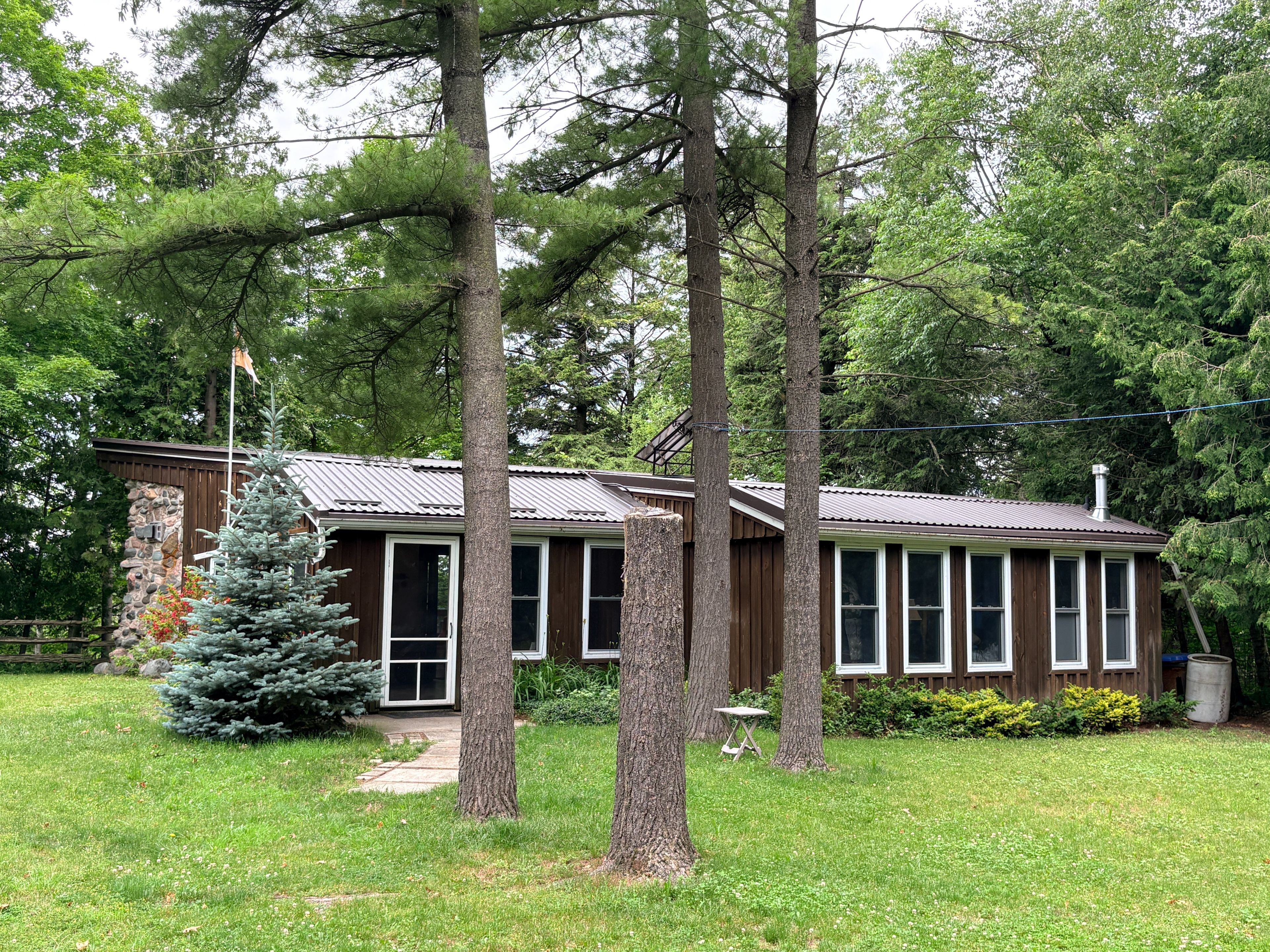 81001 Falls Road, Central Huron, On N7a 3x8